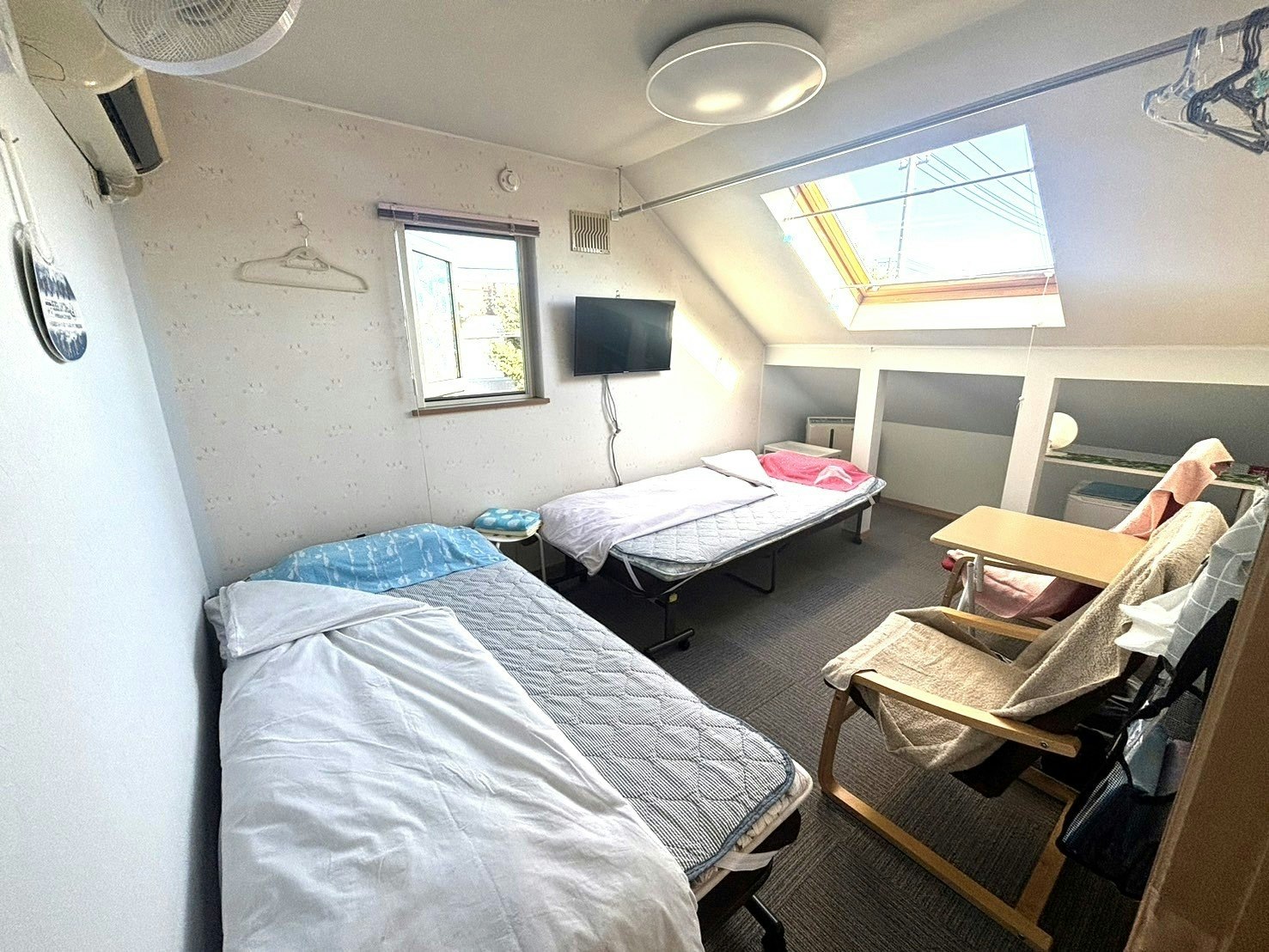 ツインルーム203号室(12m2)禁煙・駐車場無料