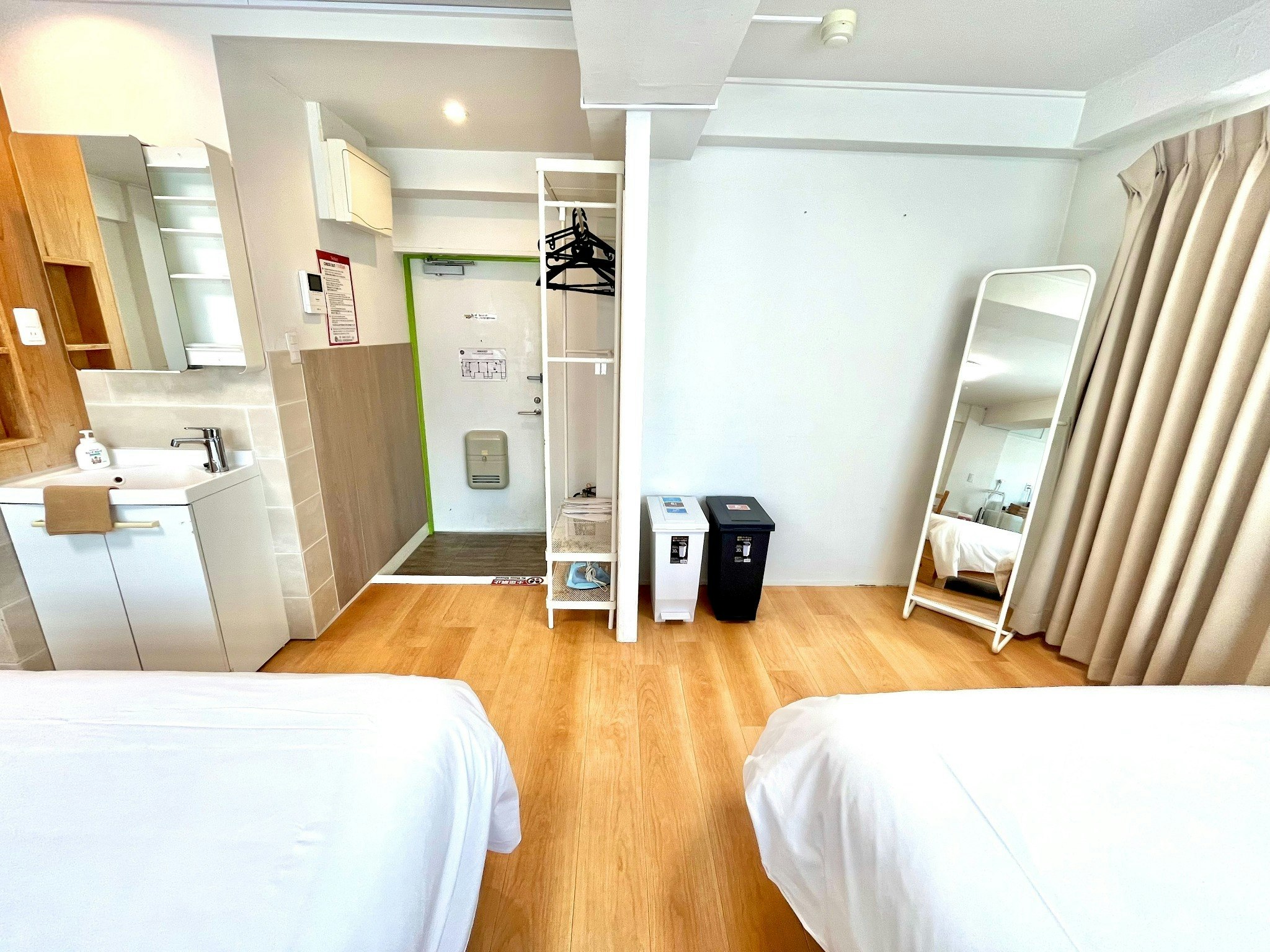 4人部屋 デラックスツイン(ダブルベッド2台)