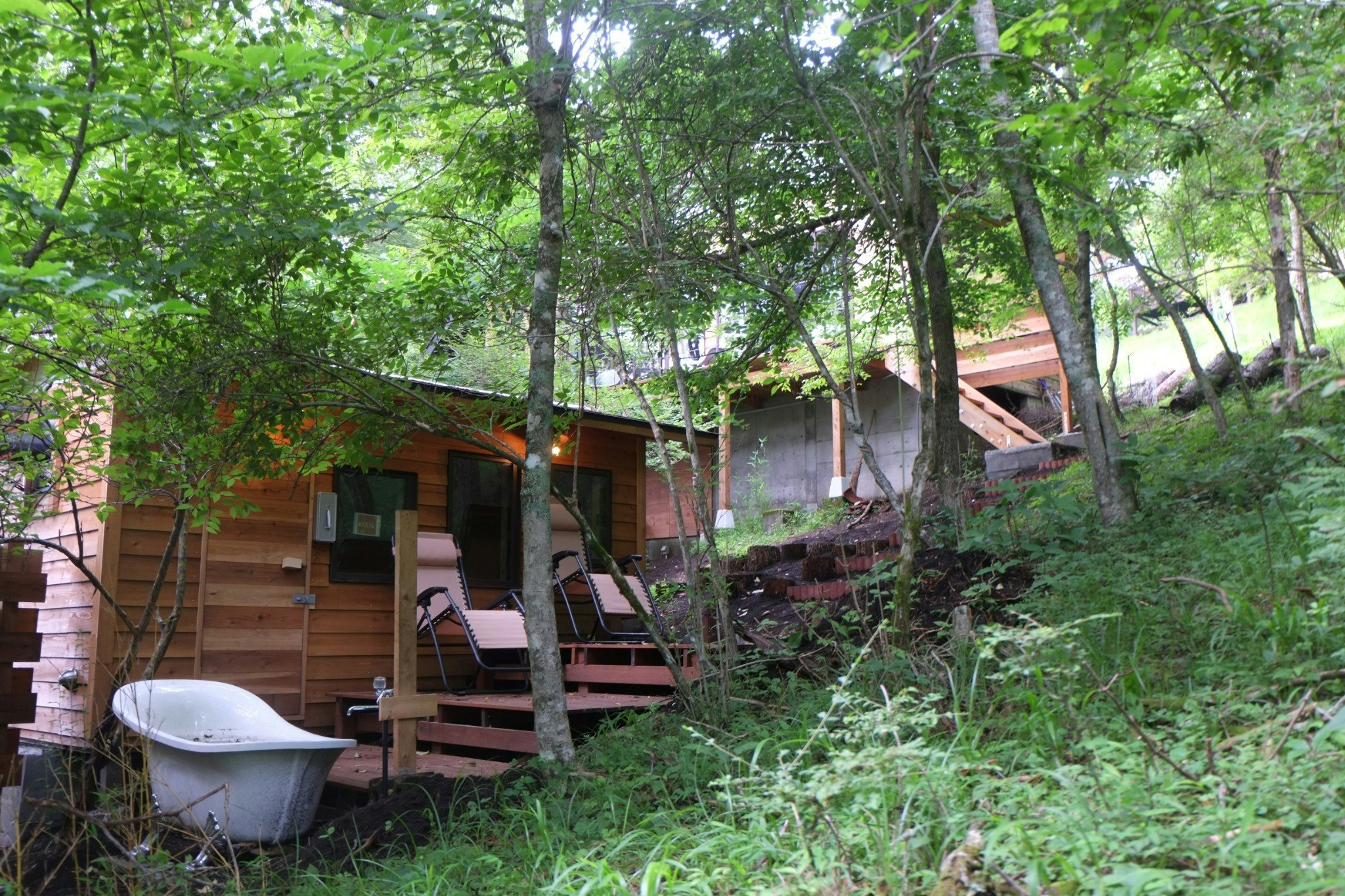 【薪ストーブ、専用の本格薪式サウナ、BBQ】豊かな自然の中のVilla