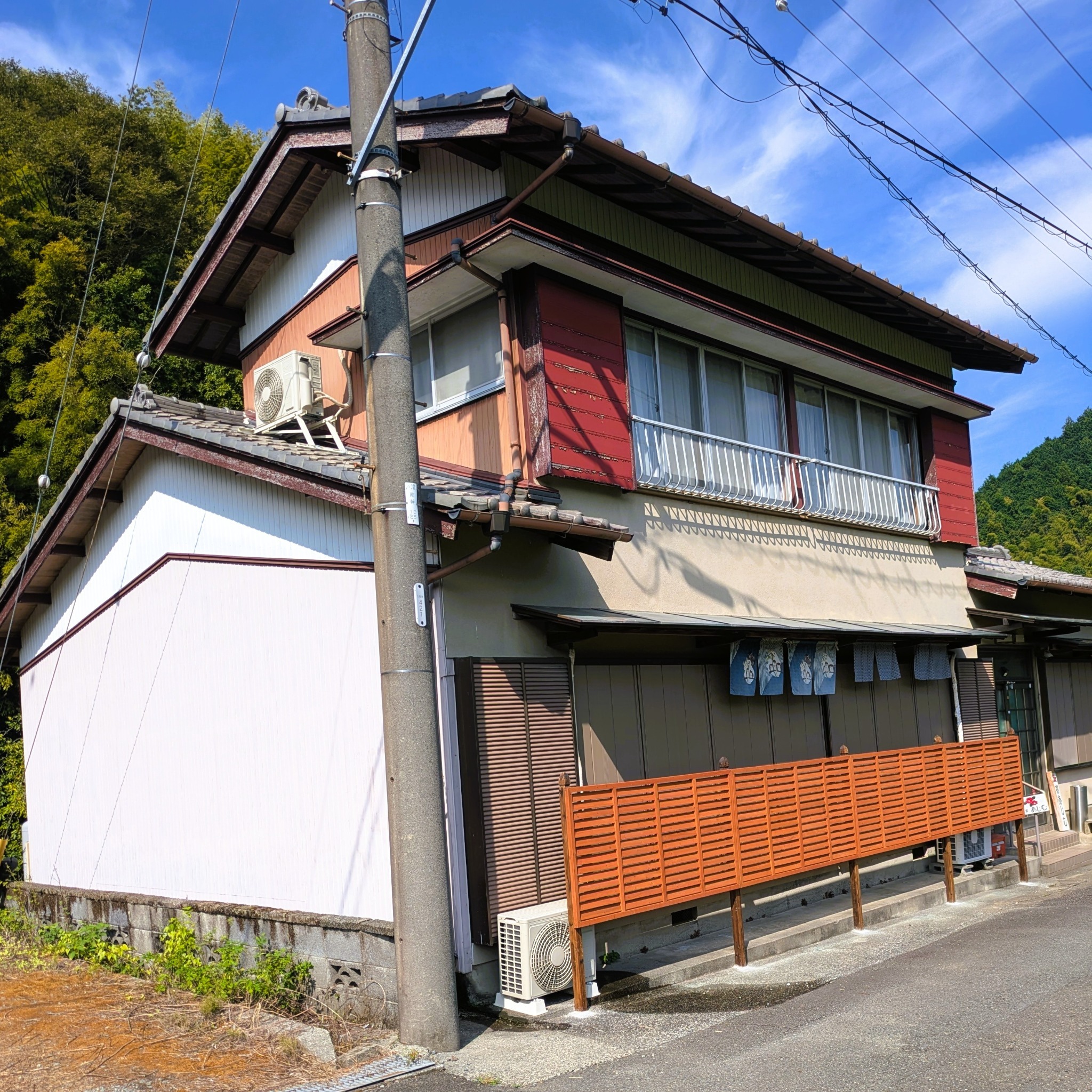 新清水インター車1分 一組限定  カラオケ・多目的広場でナイターBBQ等