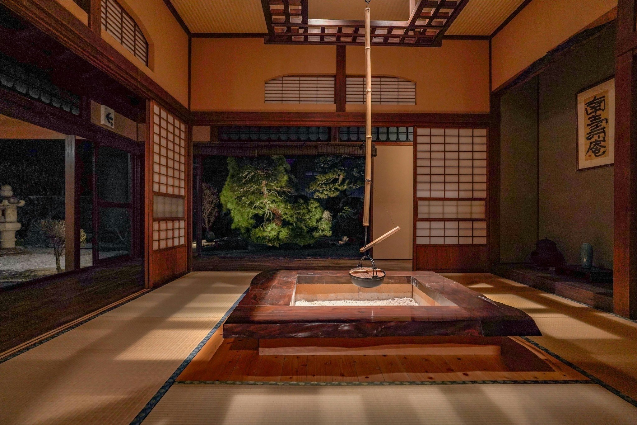 駅近、海近の大正時代建築物件