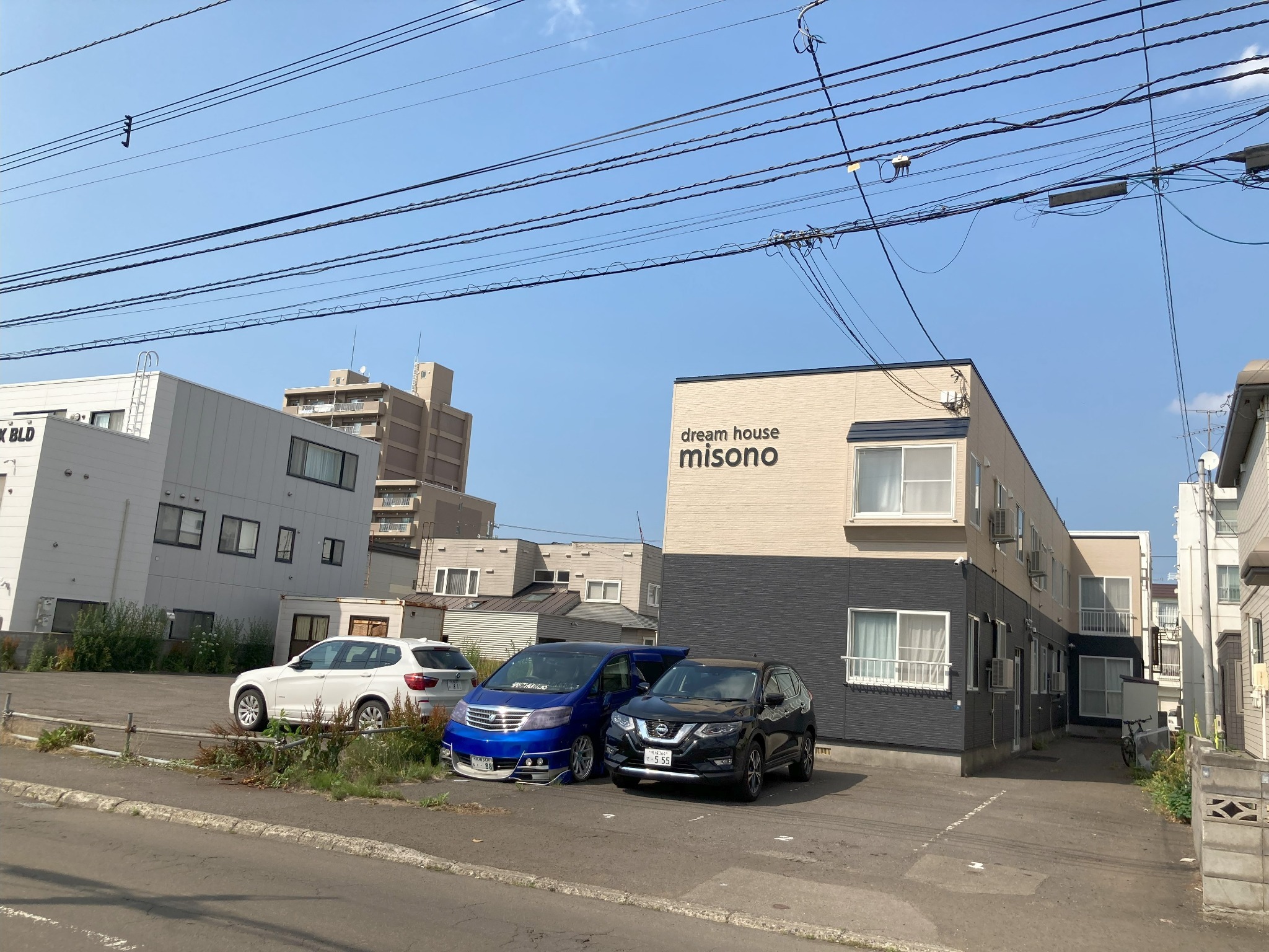 105 無料wifi/地下鉄で札幌駅まで7分最寄駅へ徒歩8分、空港バス停も近く高アクセス、最大5名