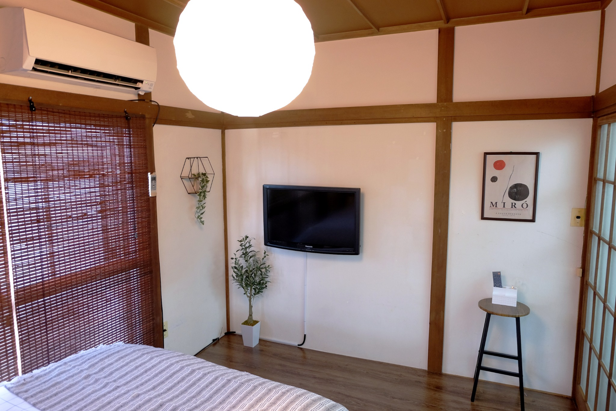 【夢の舎#201】ダブルベッド2台・最大4人!吉祥寺駅、井の頭公園徒歩4分!新宿渋谷直通!