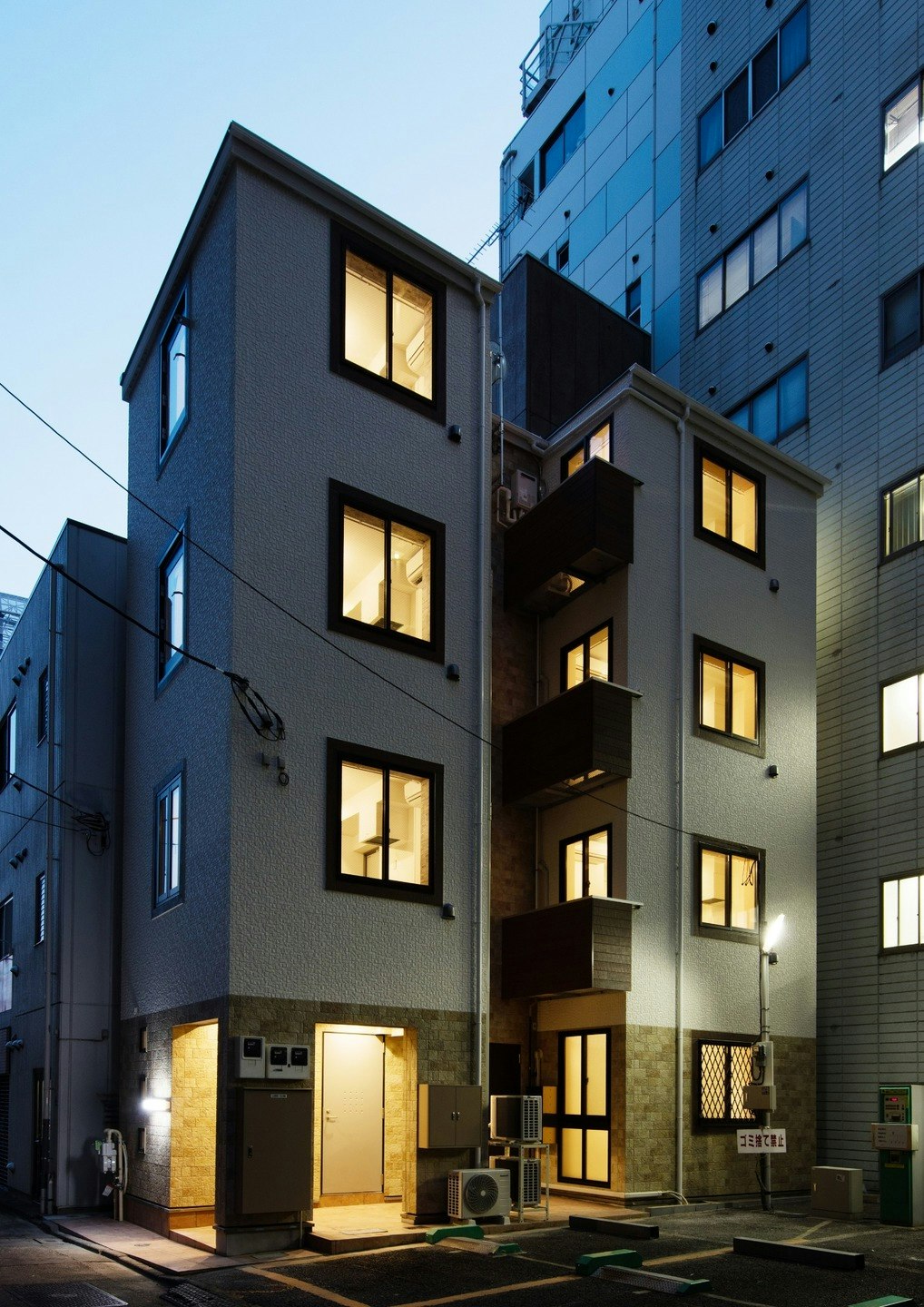302号室