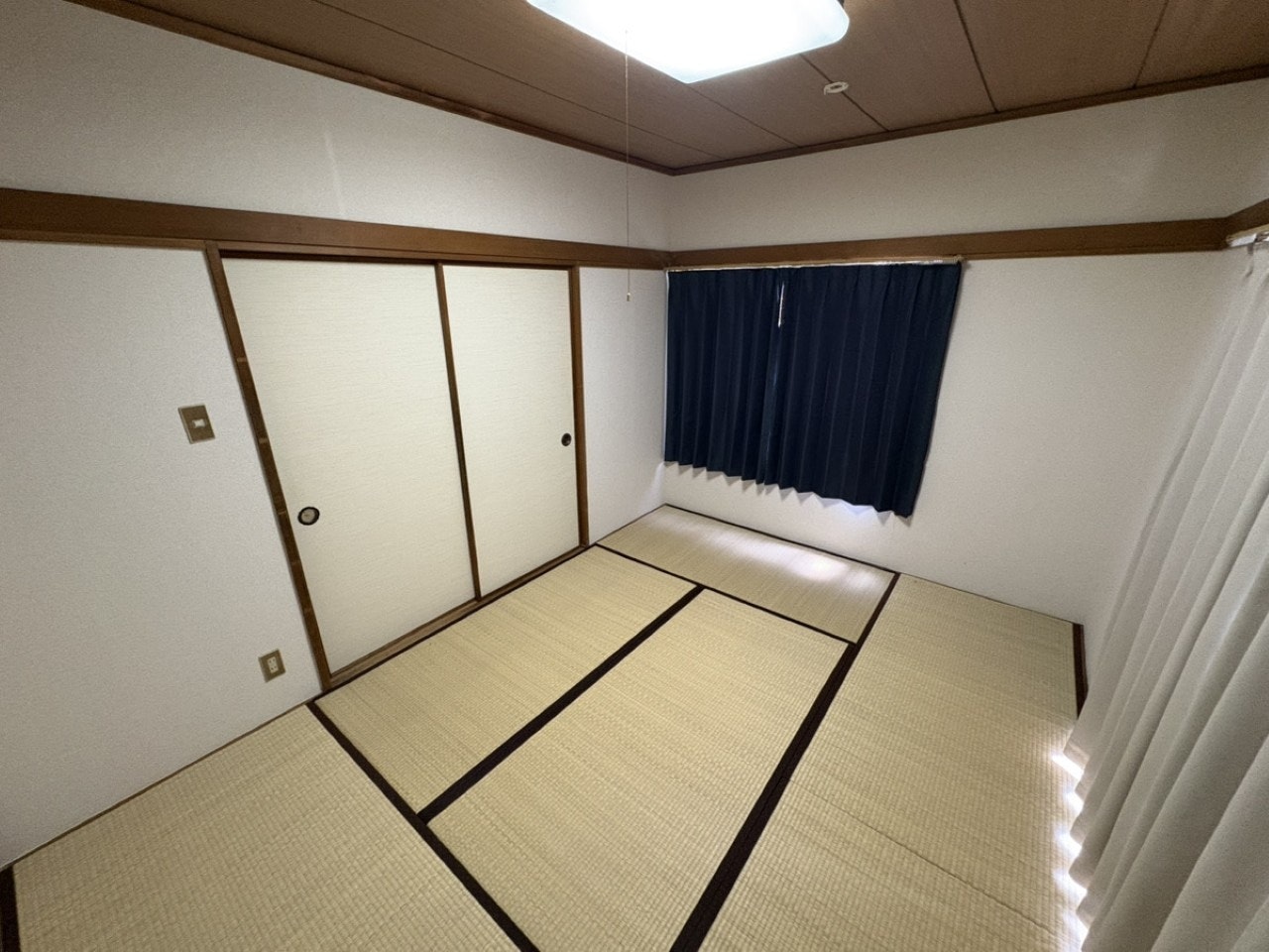 最大5名/新宿・渋谷へのアクセス抜群!/コンビニ、銭湯徒歩2分/Wi-Fi/102号室