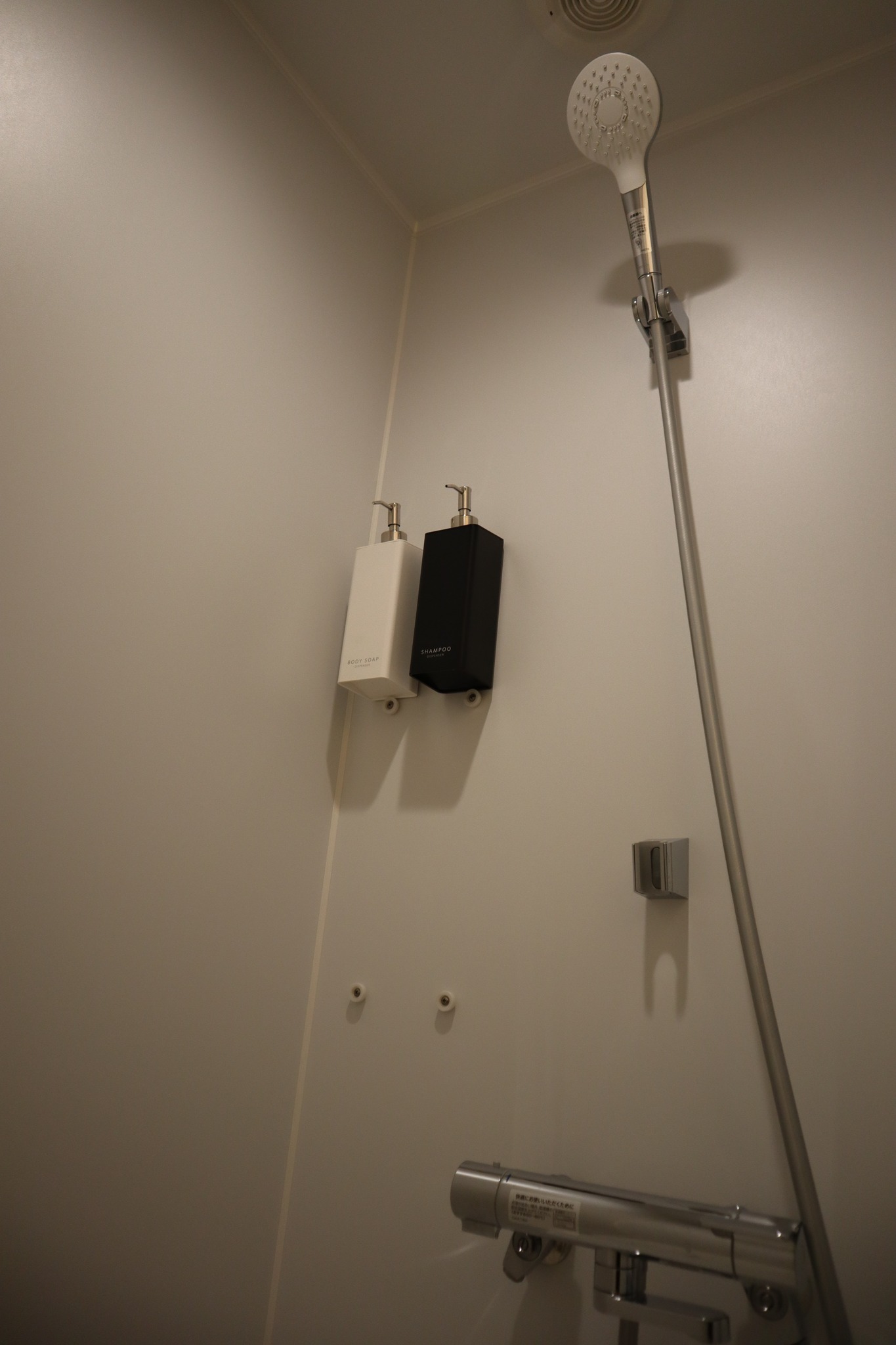 AkiVs Apartments Madarao ^のnull