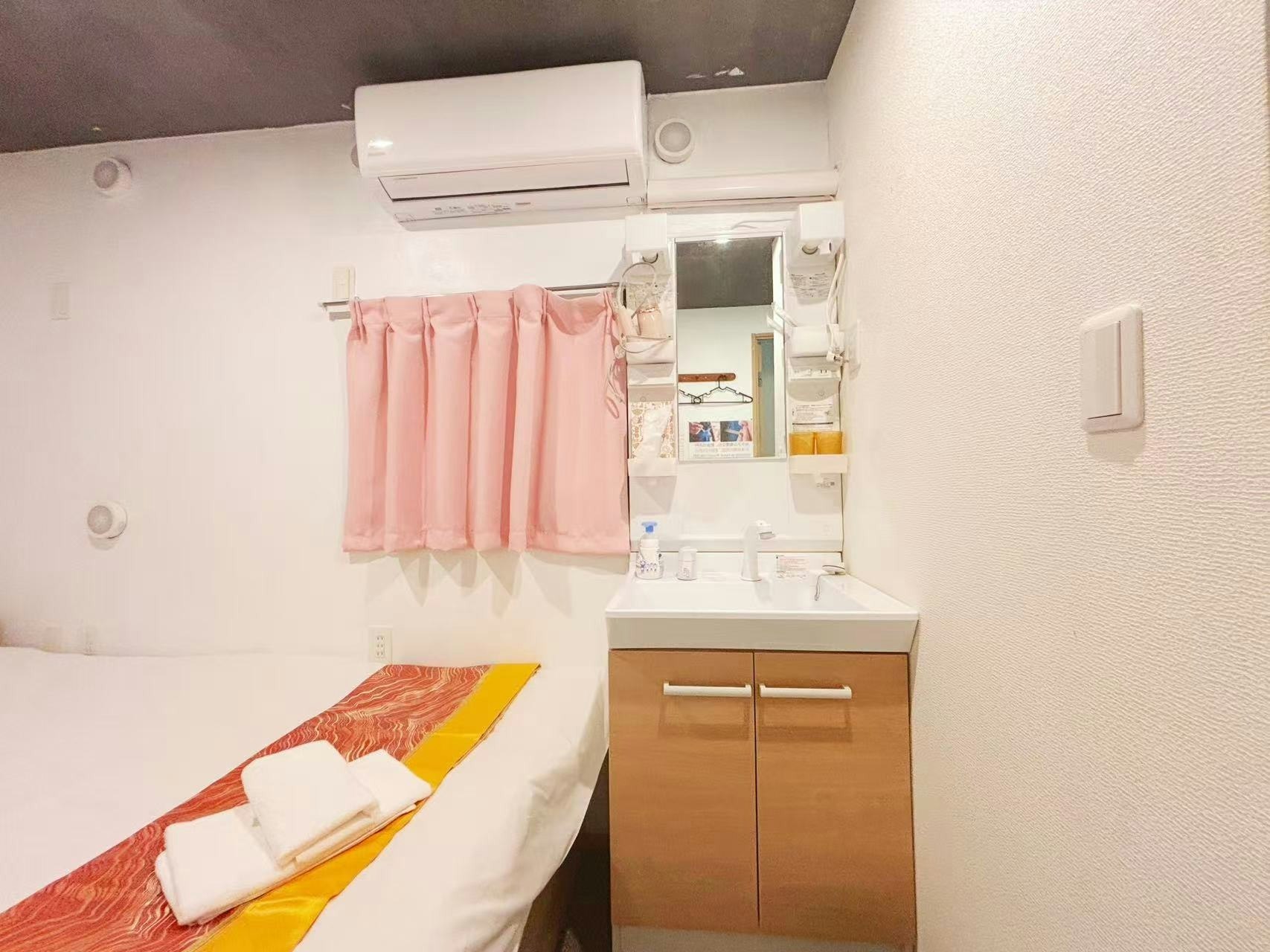 (201) 池袋徒歩7分 新宿電車5分渋谷11分 設備充実 繁華街に近い 買い物便利 旅館 ホテル