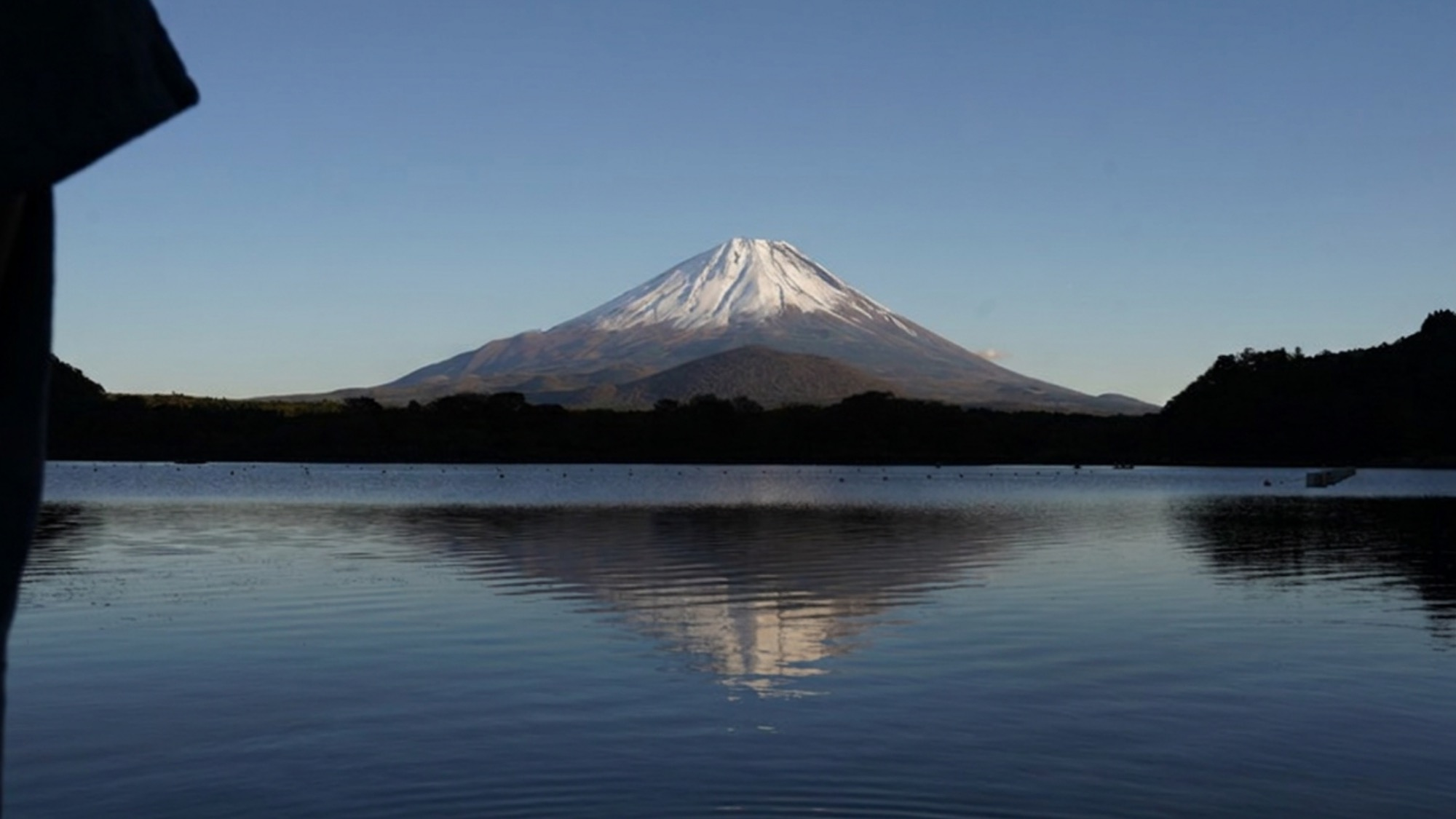 【1日1組限定】富士山独占の完全貸切グランピング|プライベートサウナ・水風呂・焚き火を満喫