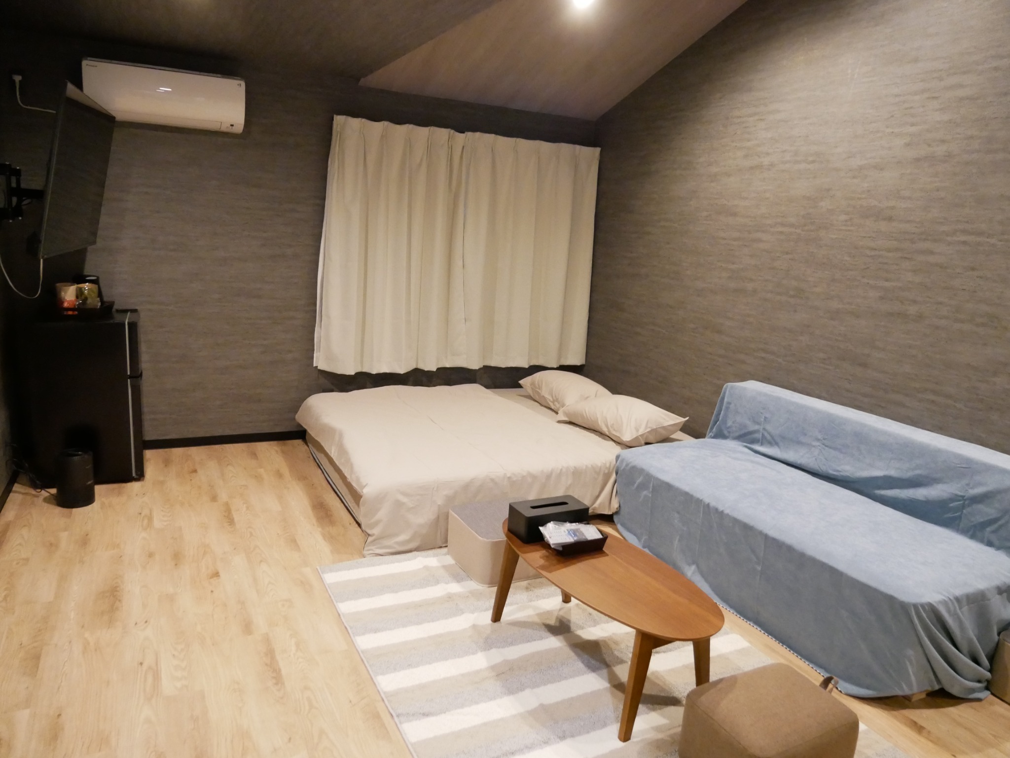 203室《 HOOD 宿+個室サウナ併設※別途料金 》奄美市中心地にあり繁華街へもアクセスしやすい