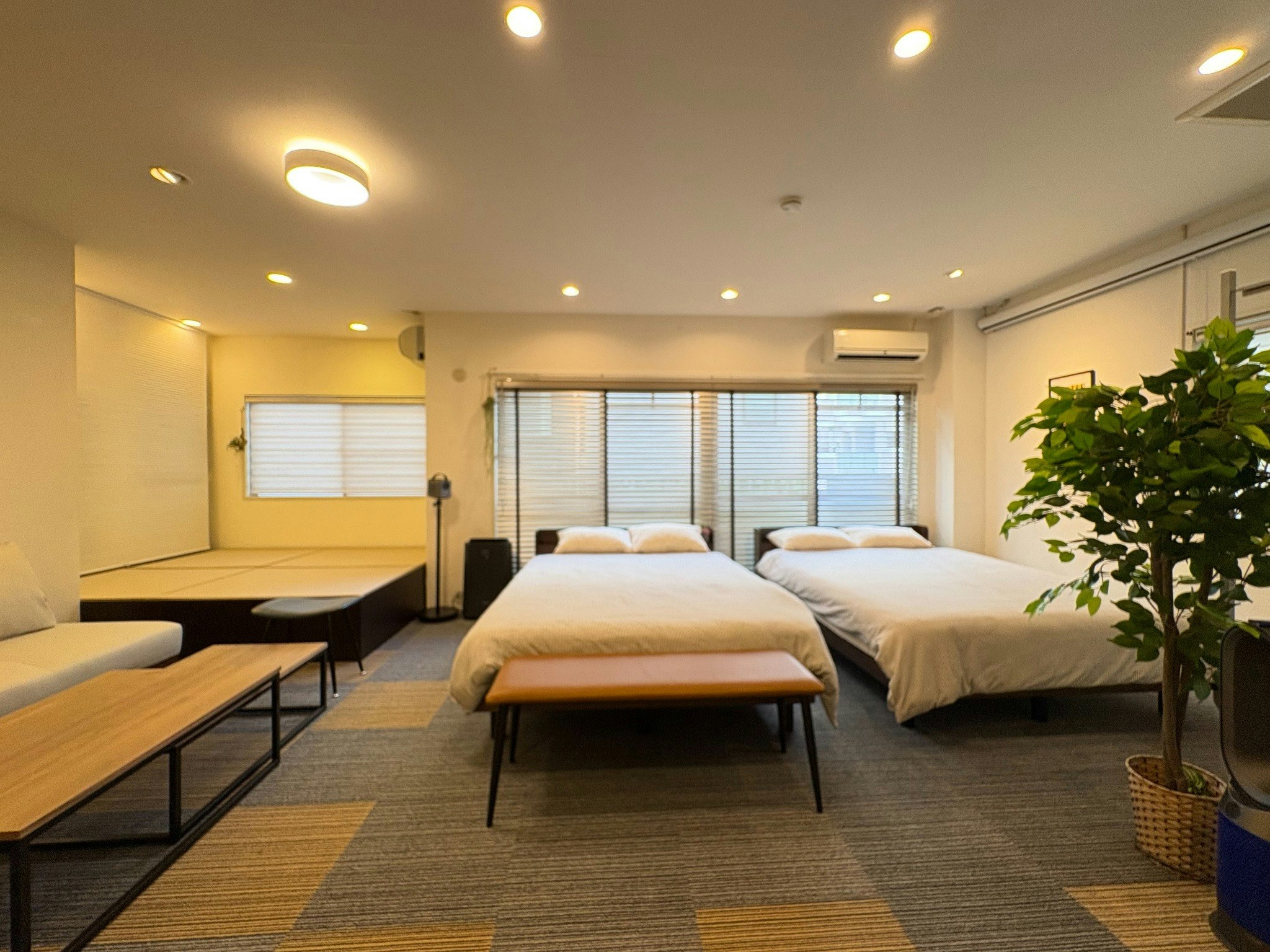 ★202号室★改装2025.Relax-1R46m2☆駐車場1台無料!最大7名様☆天文館徒圏内