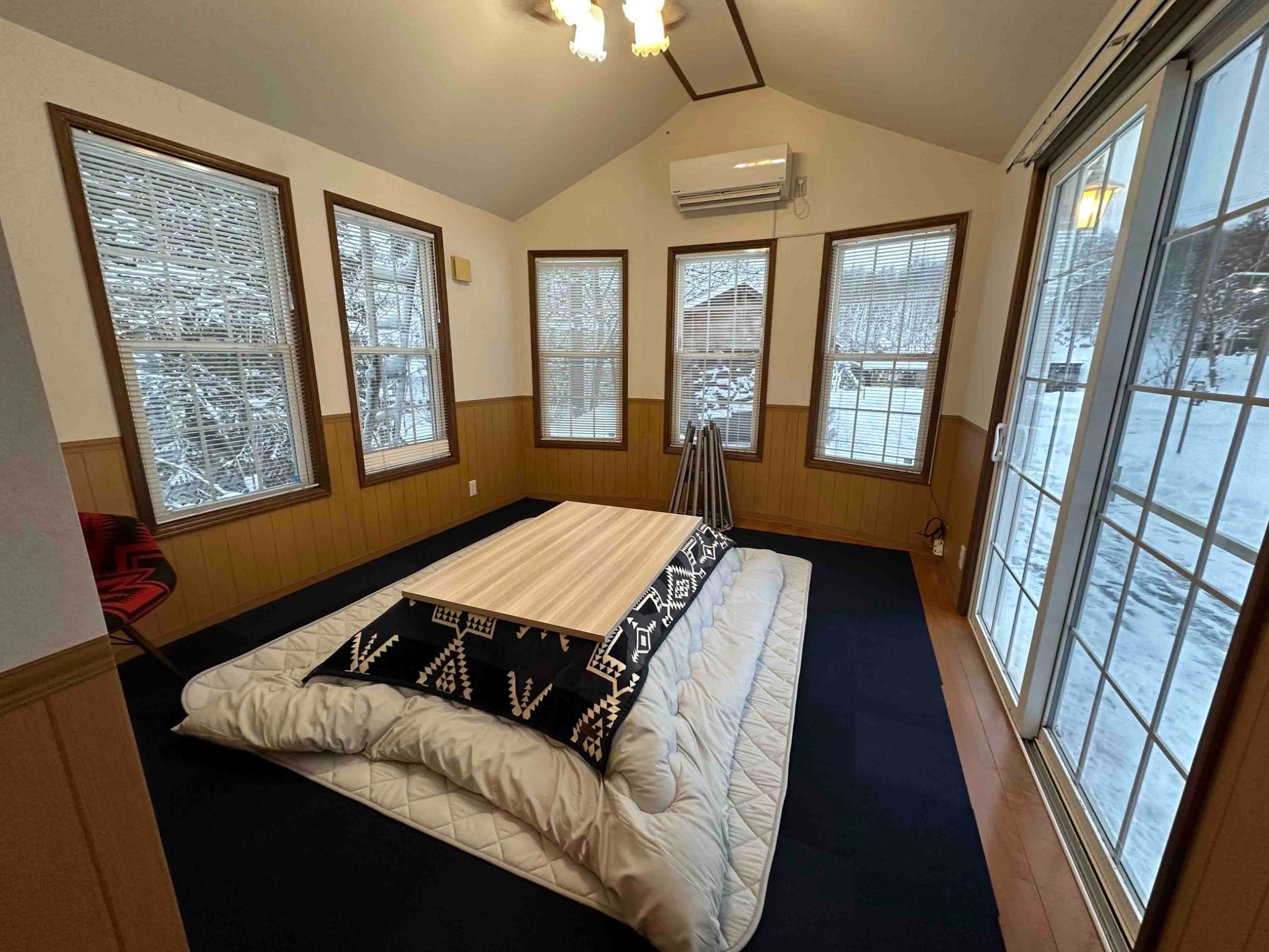 D.リバーサイドコテージ【素泊まり/1泊2日/4名様(寝具備付数:4名様分)まで】