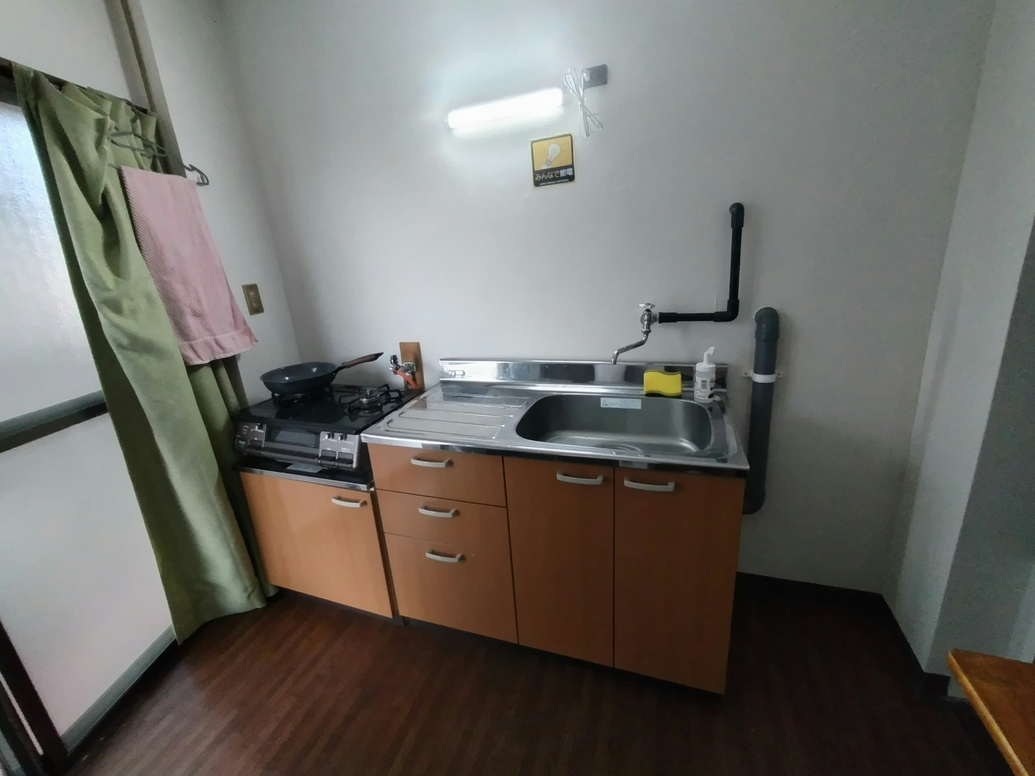 10一人用個室B 4500円 台所、風呂あり
