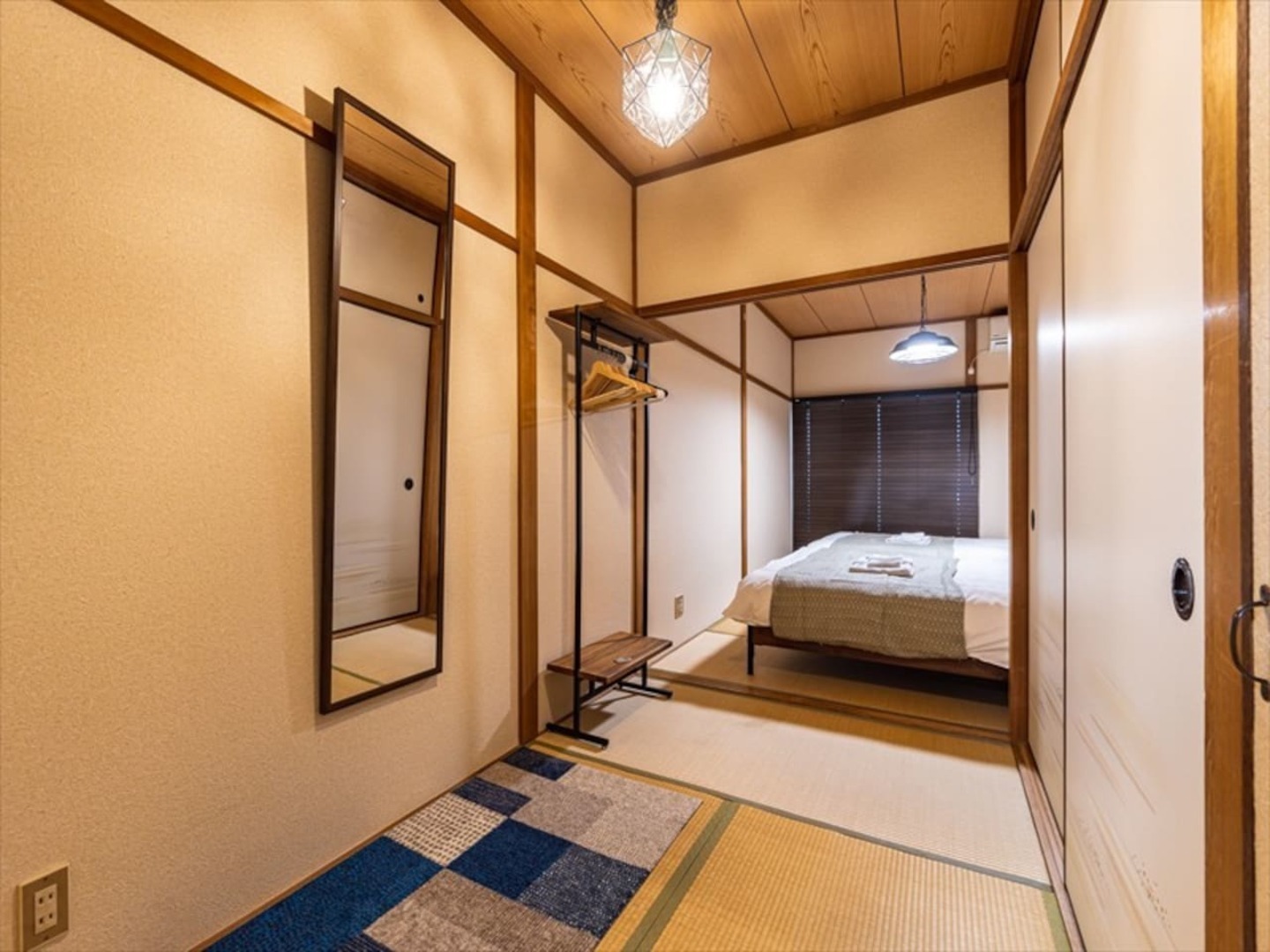【京橋駅5分】家族連れや友達同士に最適な自宅のような2階建て一軒家!55m2/3LDK/最大8名様