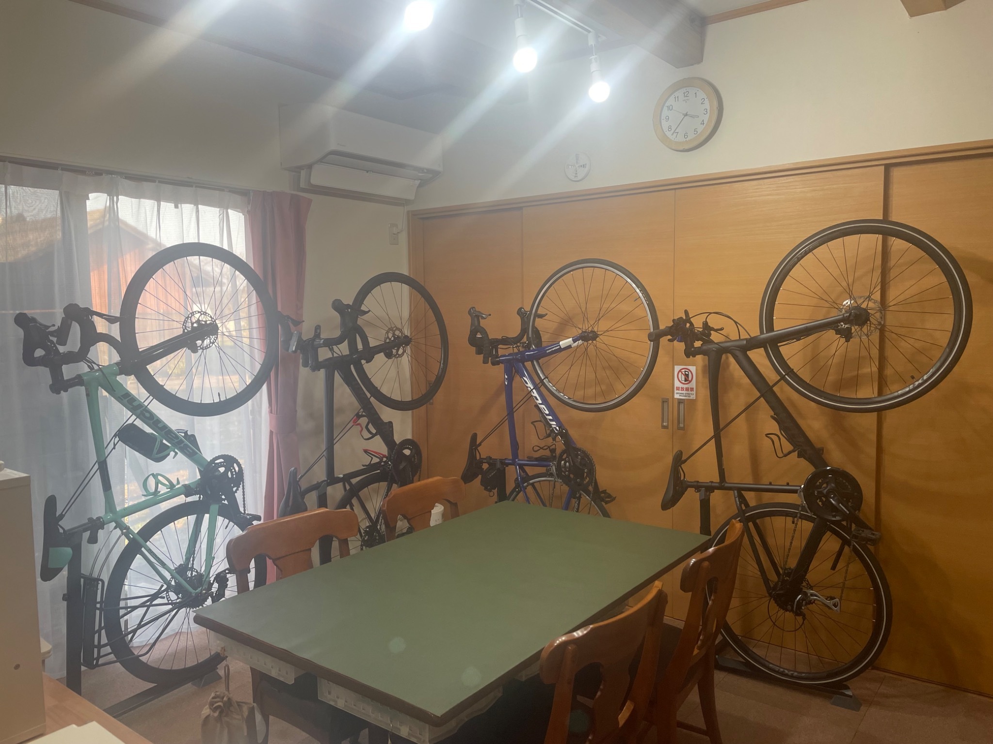 清潔感があり、実家のようにくつろげる和洋室