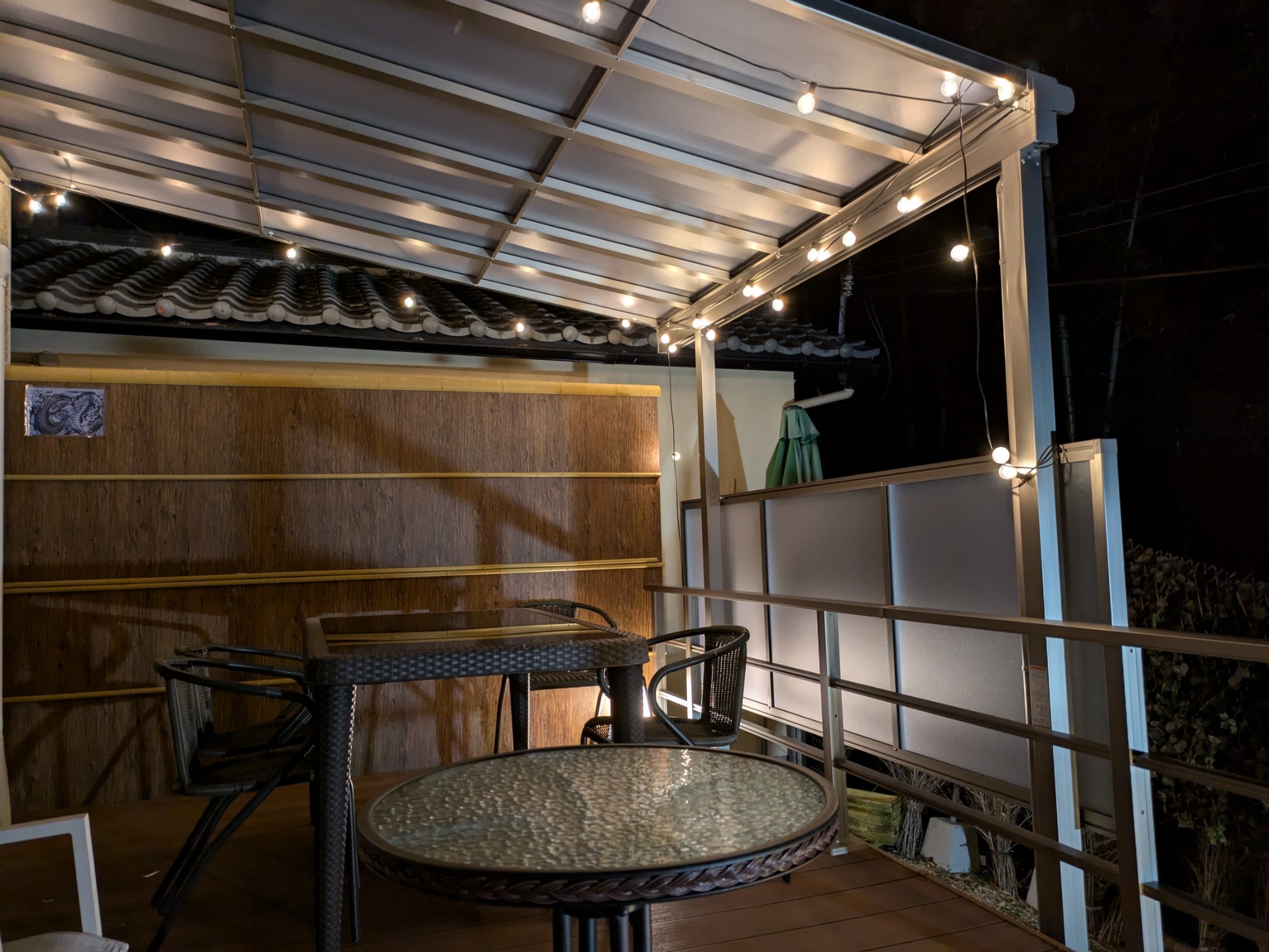 夜も照明がありますのでBBQ可能です。