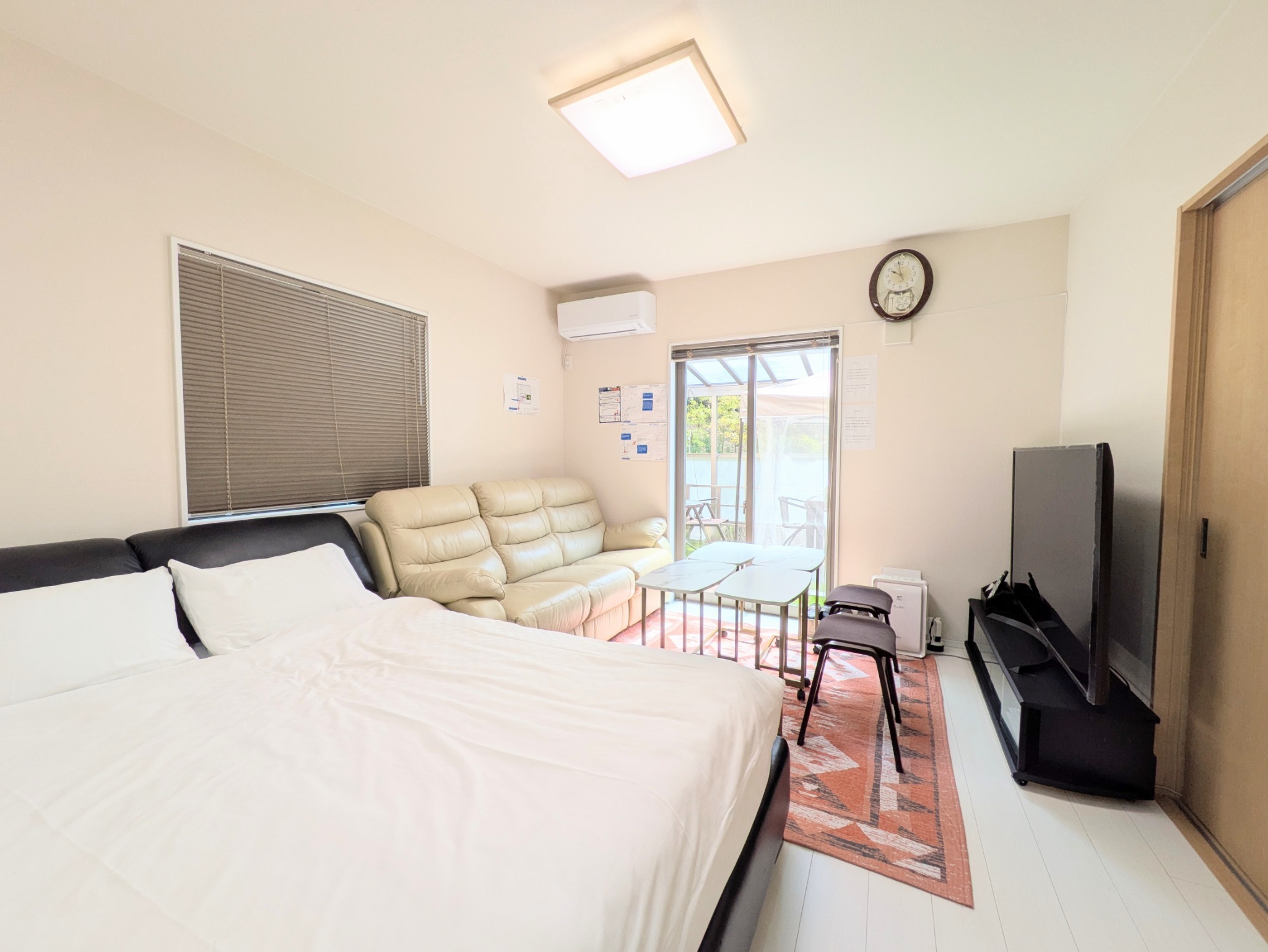 リクライニング電動ソファー ネットフリックス視聴可65型TV