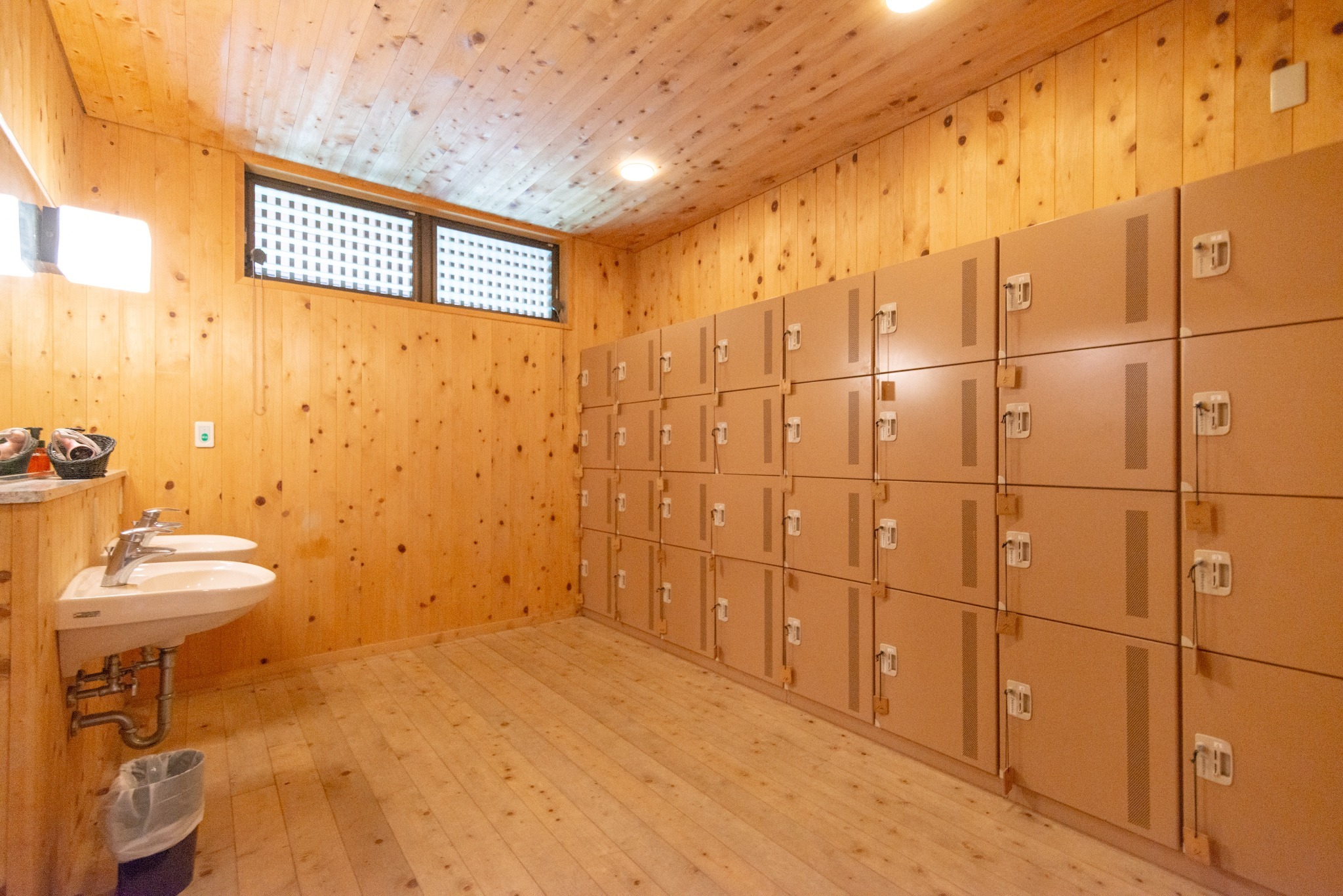 紀泉わいわい村 FUNNY HEARTH のnull