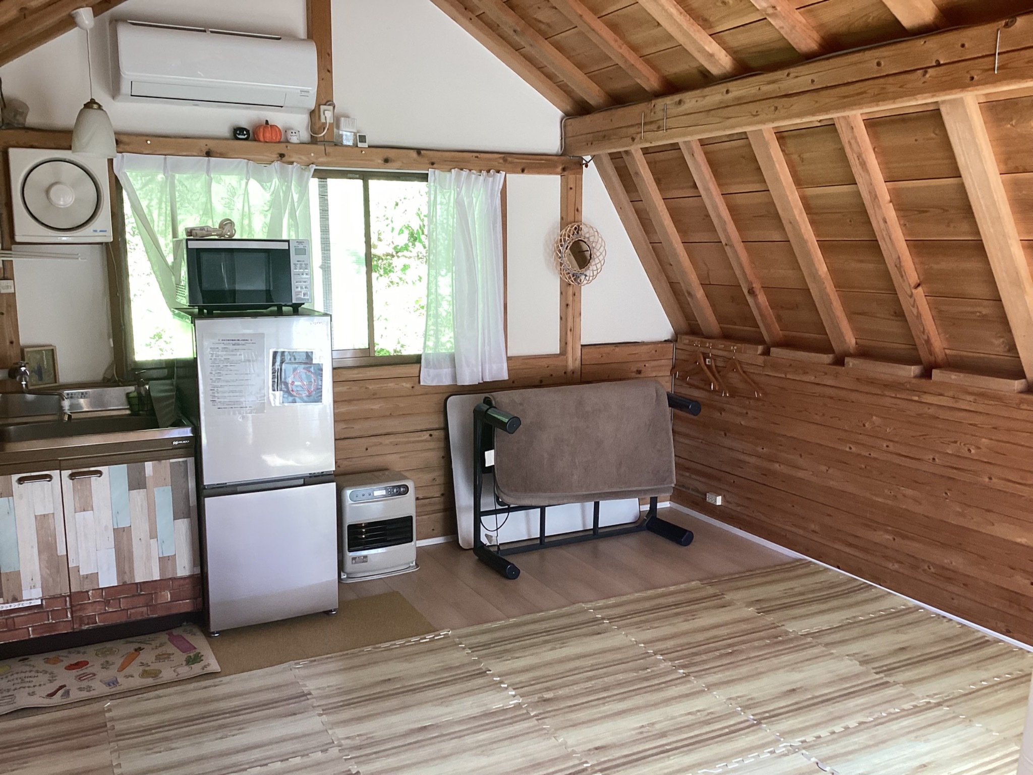 バンガロー 「SENA」・「HANA」※ペット不可