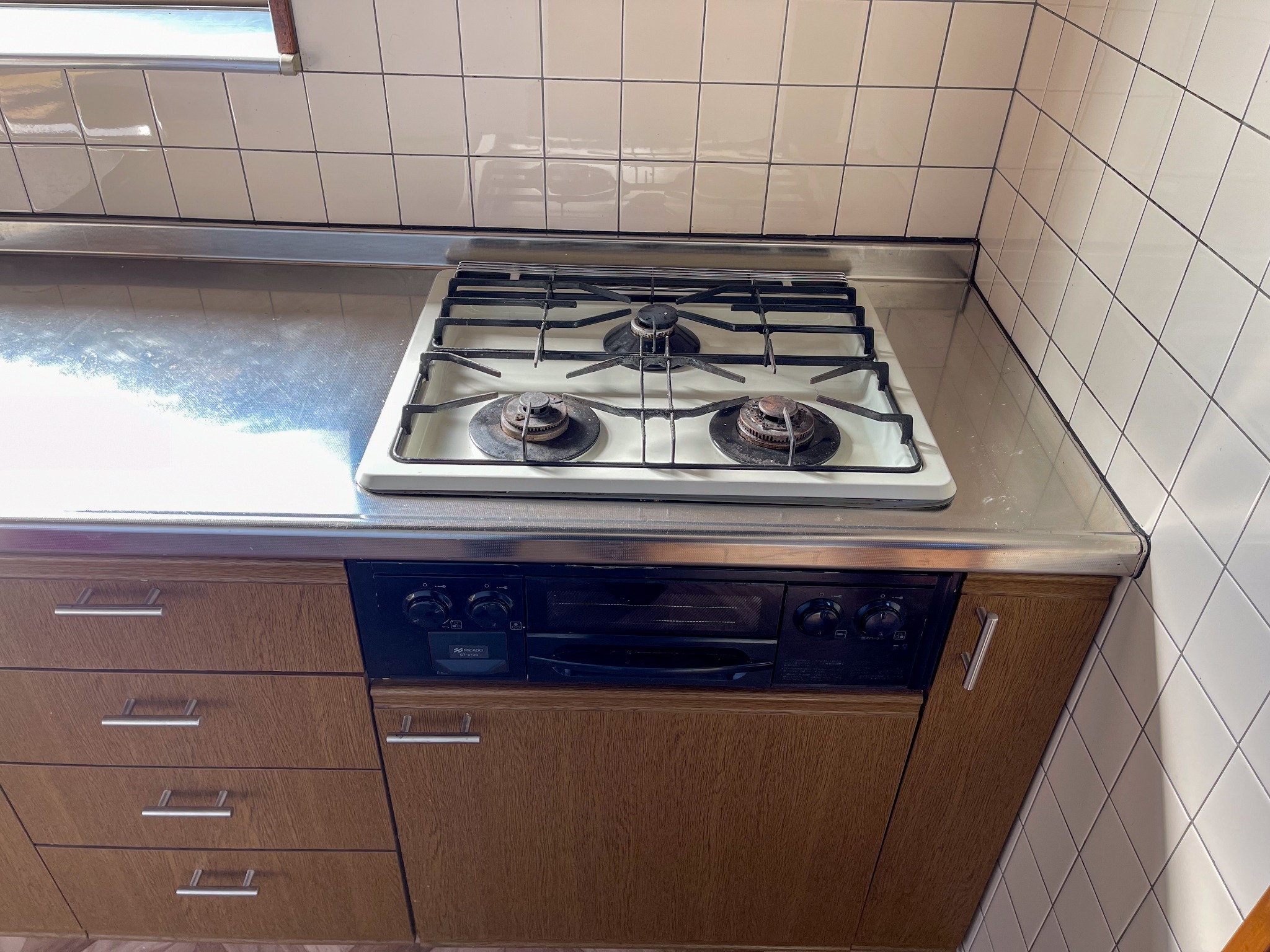 【MeTeL】窓辺から壮大な富士が拝める。リノベーション済み一等貸し宿泊施設/民泊のnull