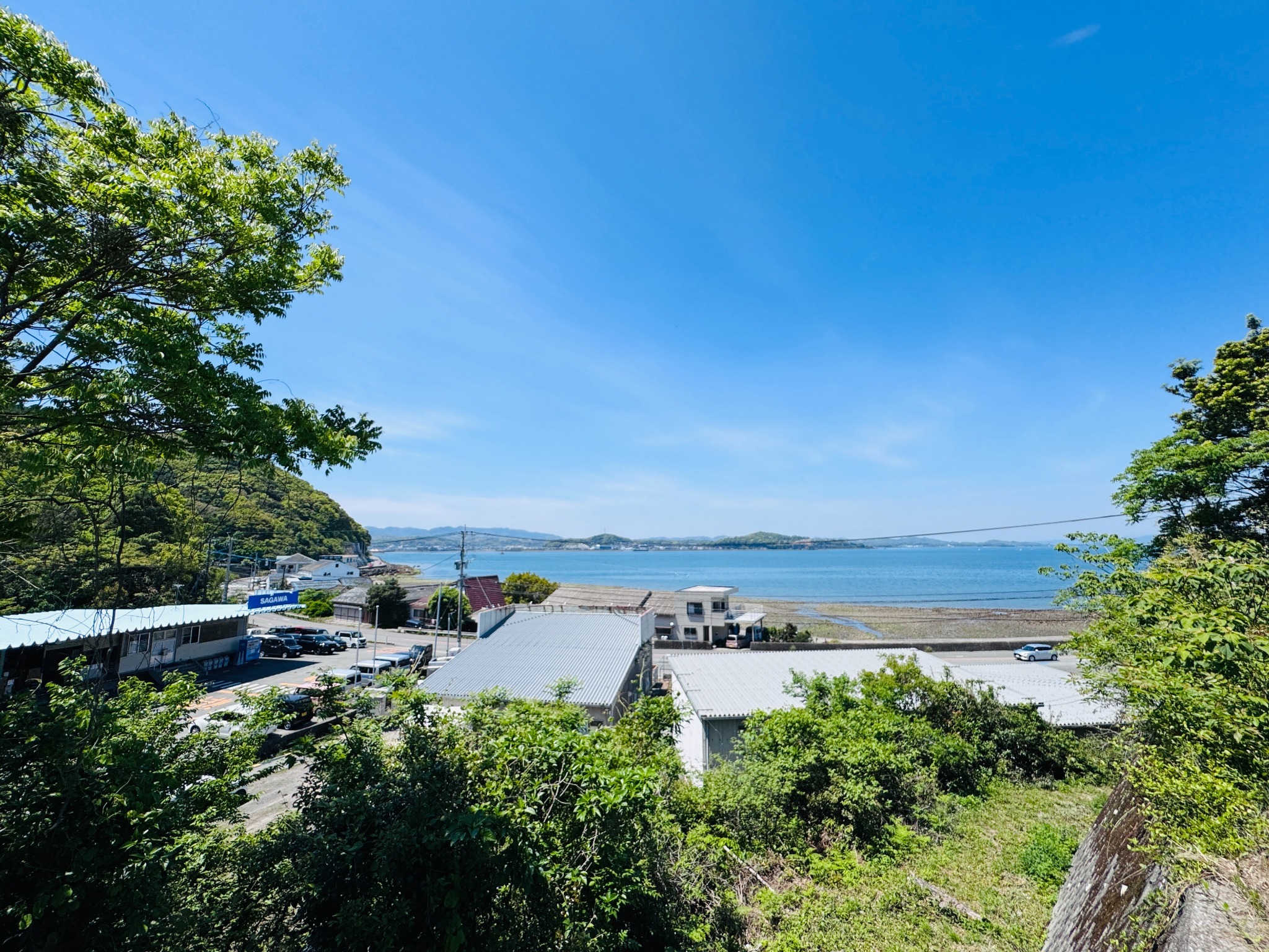 海が見下ろせる一棟貸しゲストハウス