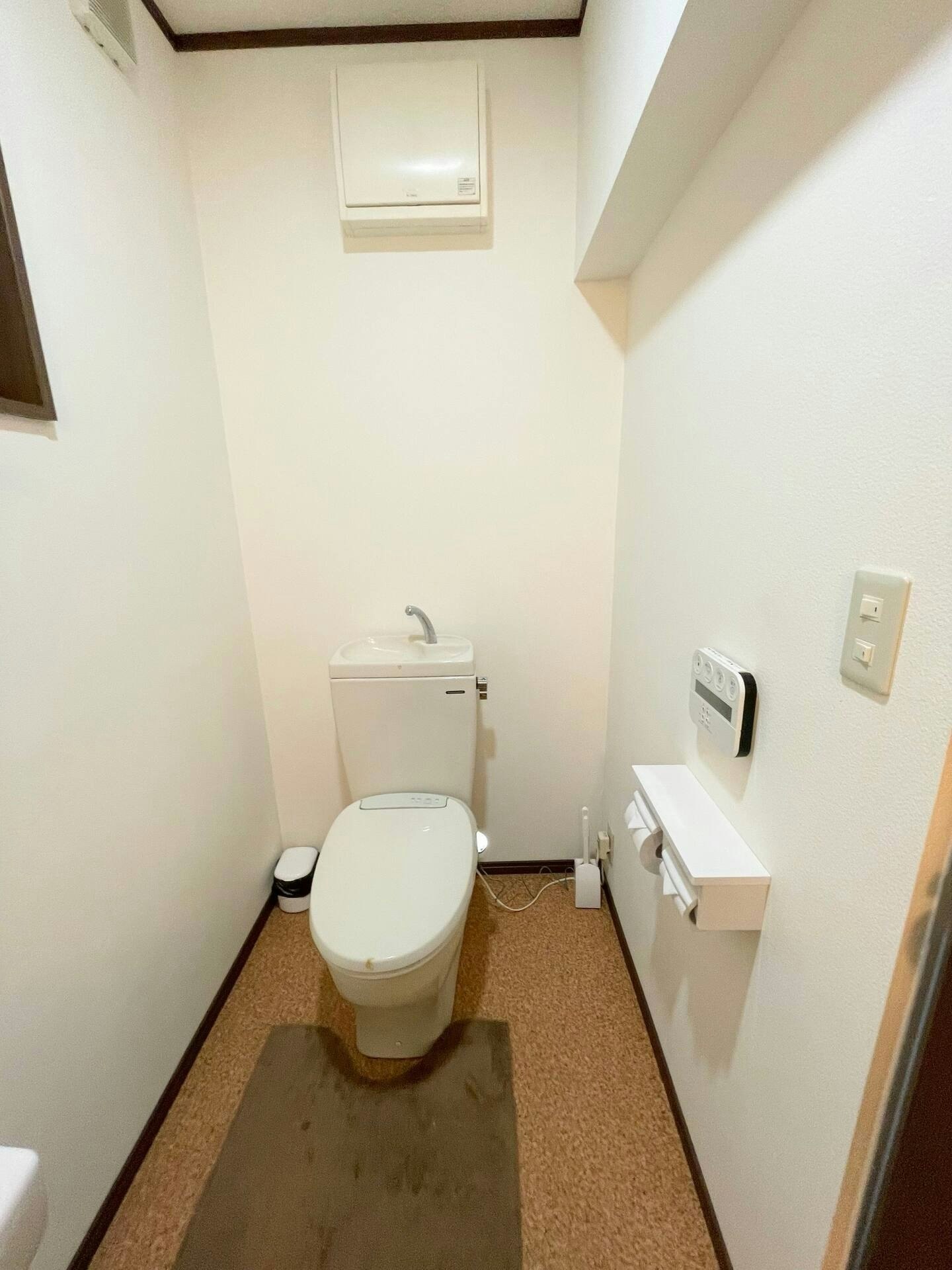 和の雰囲気が広がる落ち着いた2階建ての古民家/ペットOK【画】