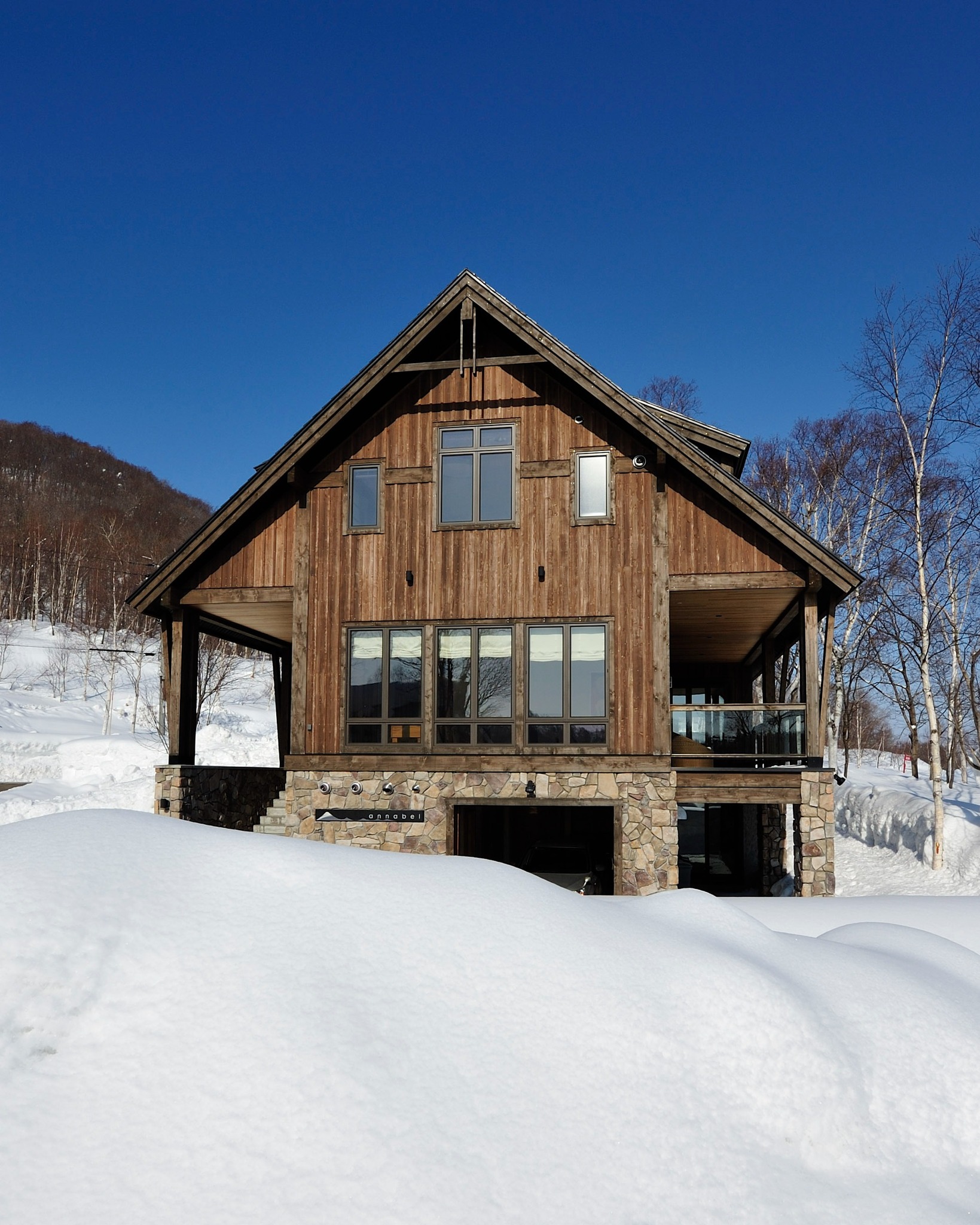 【6ベッドルーム】落ち着いた雰囲気の閑静なエリアに建つラグジュアリー別荘