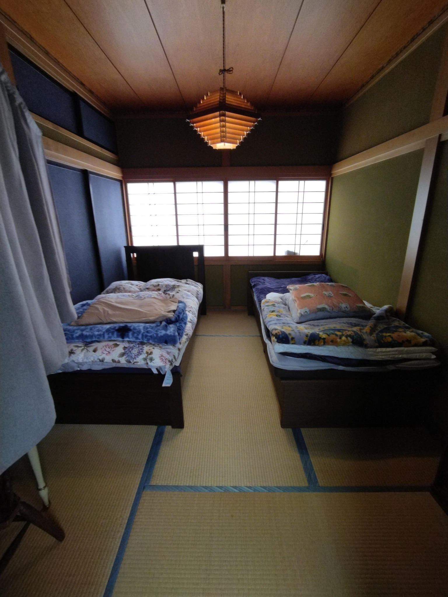 石巻繁華街近くの民家宿2/個室/2ベッド/無料駐車場/石巻駅徒歩16分/猫島乗り場徒歩10分