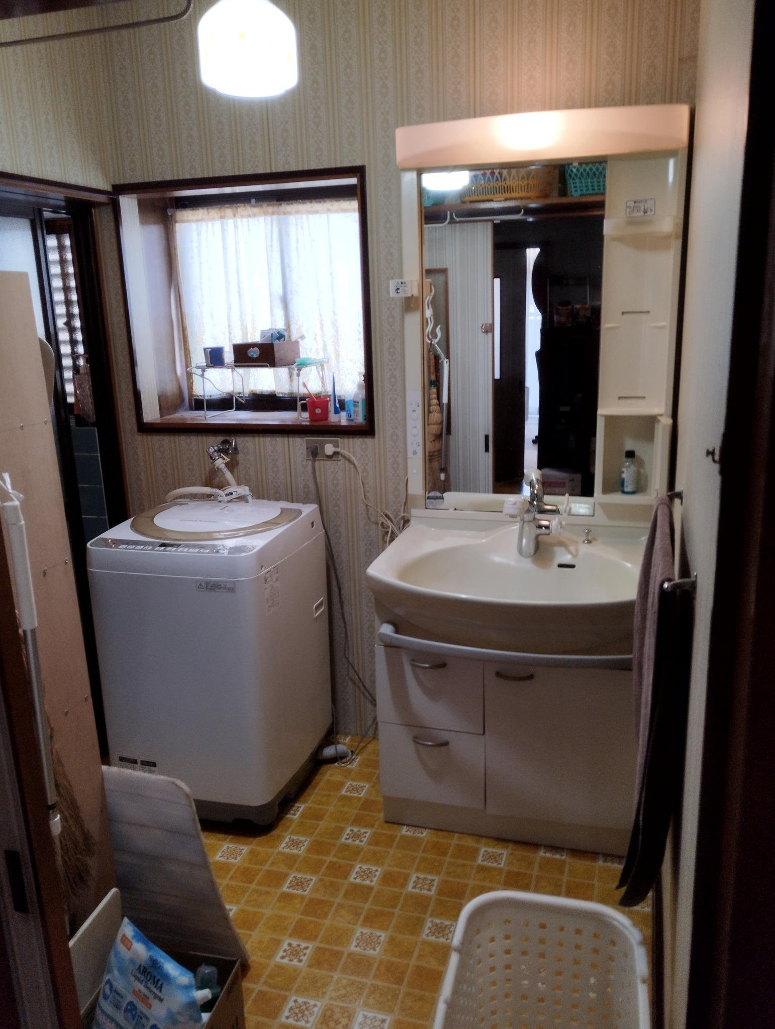 石巻繁華街近くの民家宿1/個室/2ベッド/無料駐車場/石巻駅徒歩16分/猫島乗り場徒歩10分