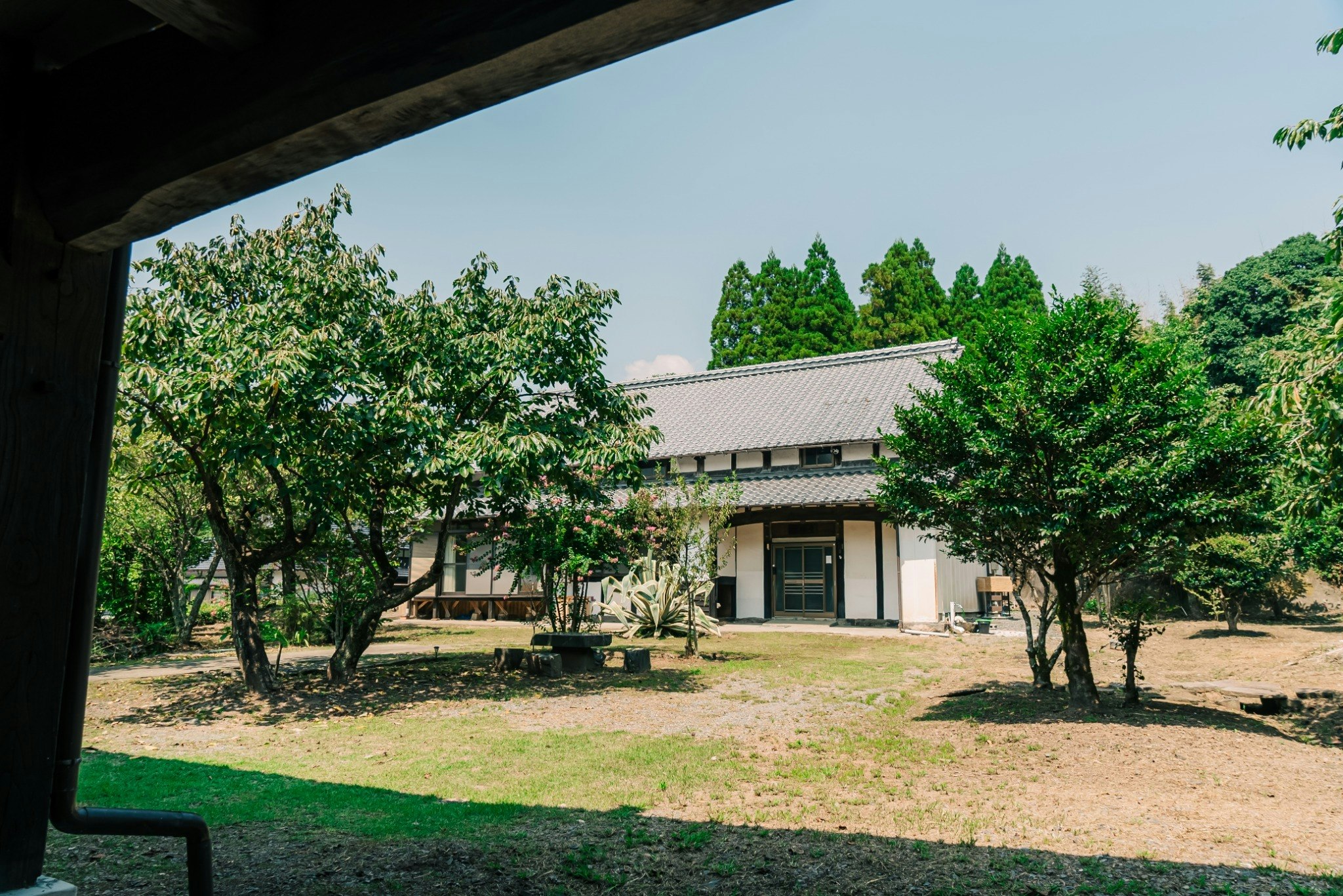 空港近く歴史ある貸切和室|緑溢れる広い庭|Gankido|グランメッセ熊本近く