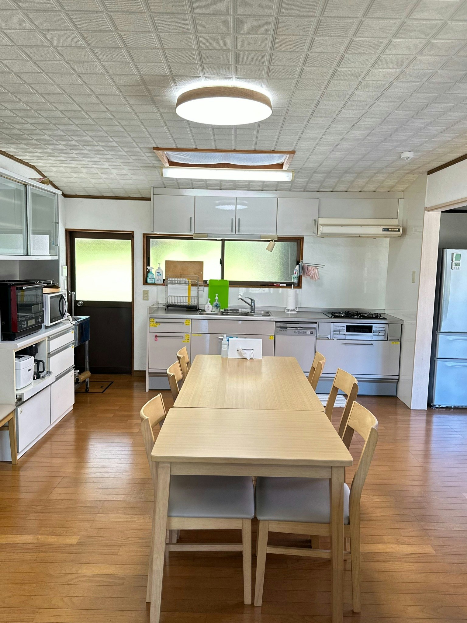 どこか懐かしい空間!設備充実の一棟貸しでのんびりリラックス