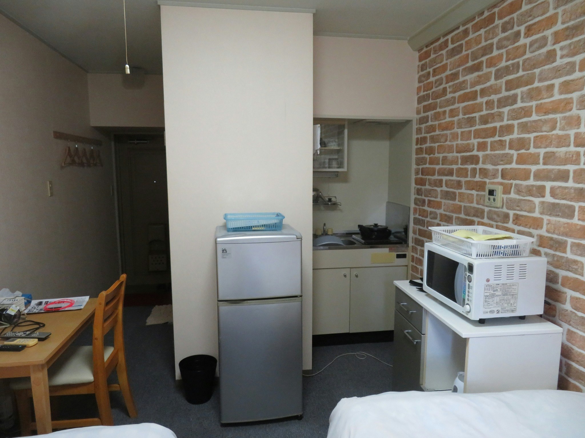 さぬき市の 安く泊まれるゲストハウス  Vacation Rentals ツインルーム 南棟105