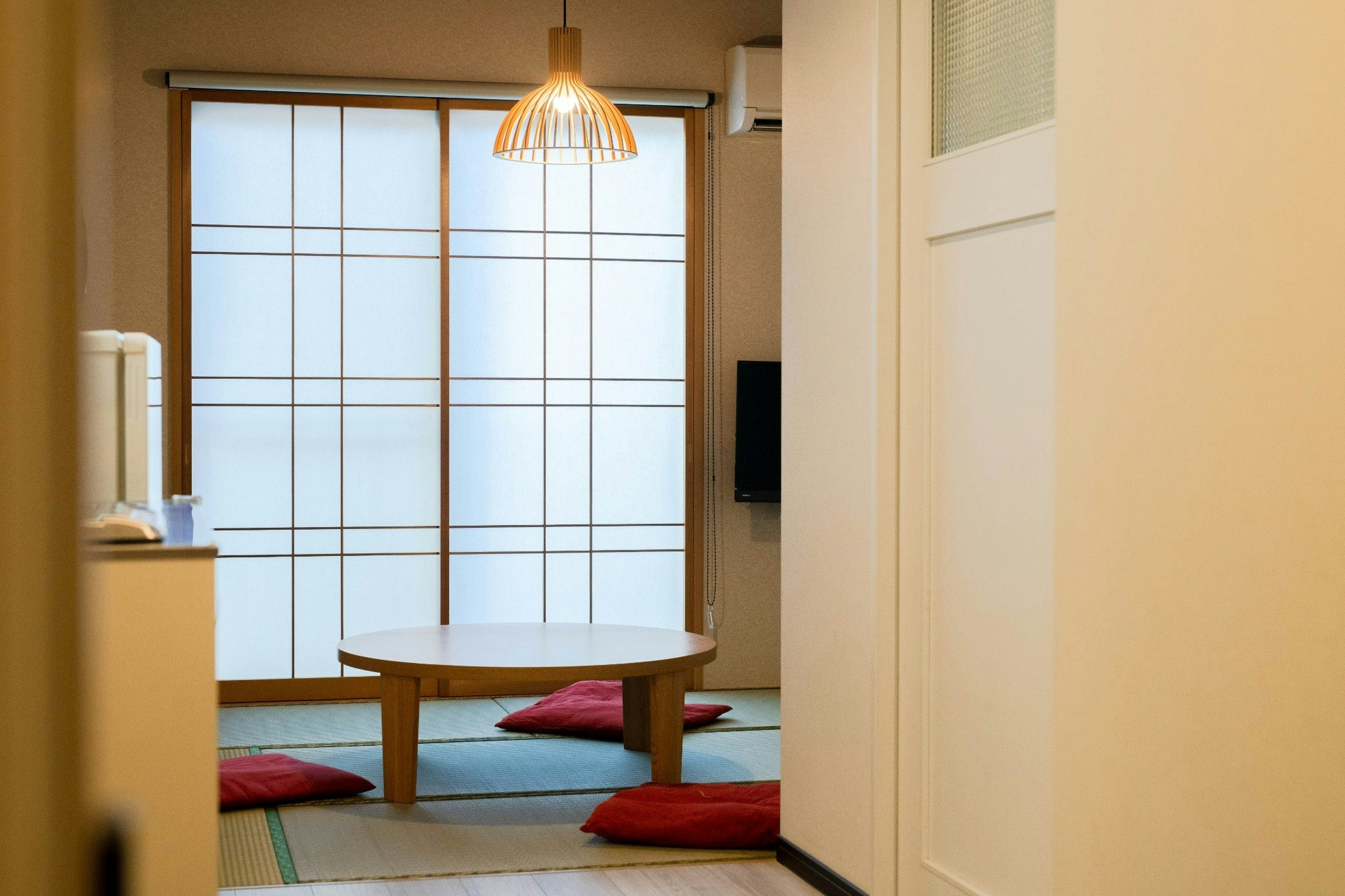 【桜川庵・東山】こぢんまりした隠れ宿|市街中心から徒歩10分|バス停すぐ|キッチン・TV・洗濯機