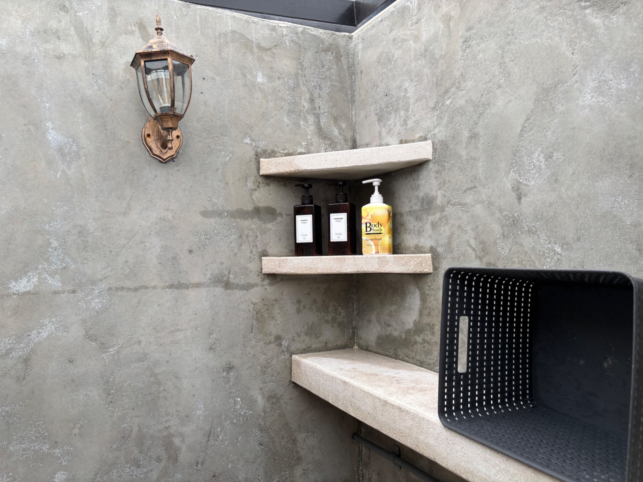 美ら海水族館はスグ近く♪寝具持ち込みで追加人数無料!!プール付きプライベートグランピング場!!