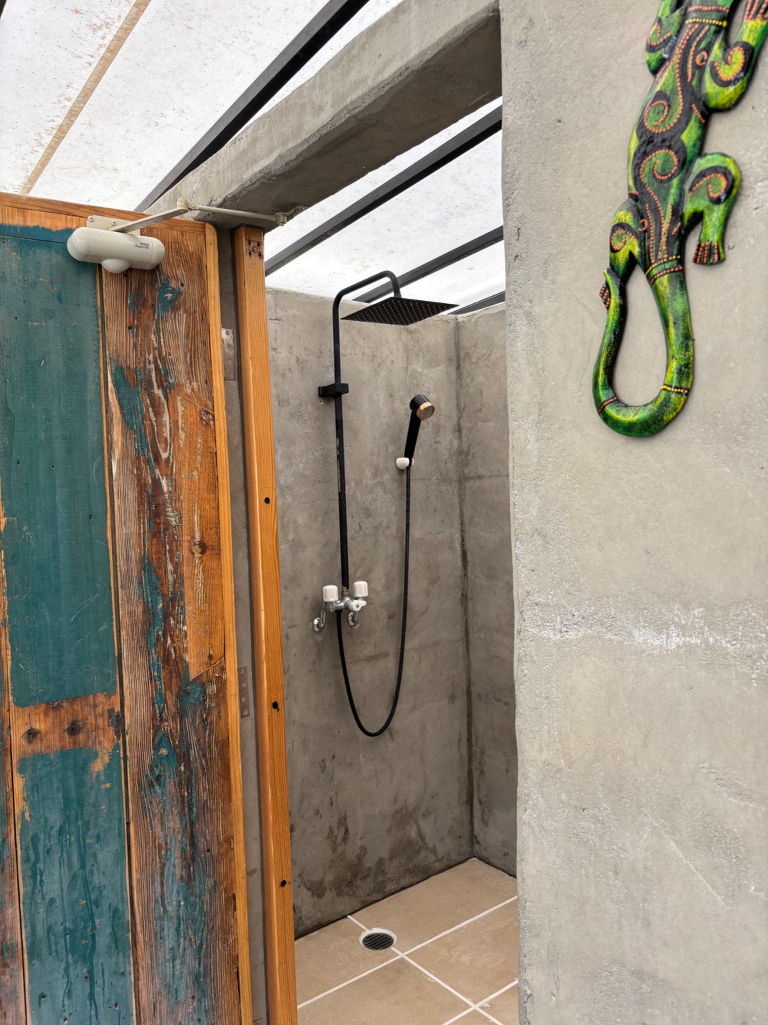 美ら海水族館はスグ近く♪寝具持ち込みで追加人数無料!!プール付きプライベートグランピング場!!