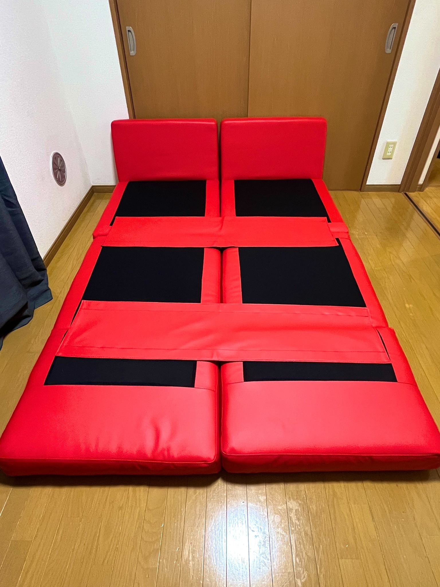 S・Fハイツ 6名ソファ部屋 