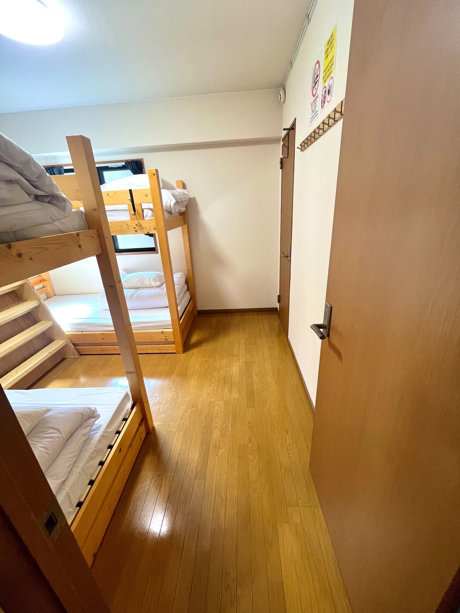 S・Fハイツ 6名ソファ部屋 