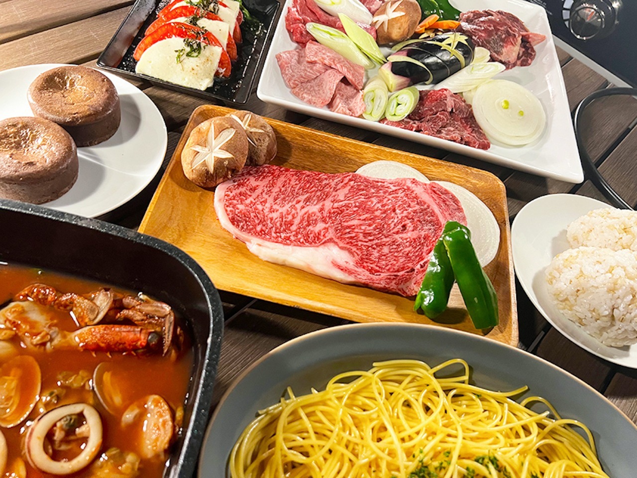 《人気の休前日 1棟貸しプラン》快適なコテージキャンプ!予約後にアクティビティや BBQを追加可能!