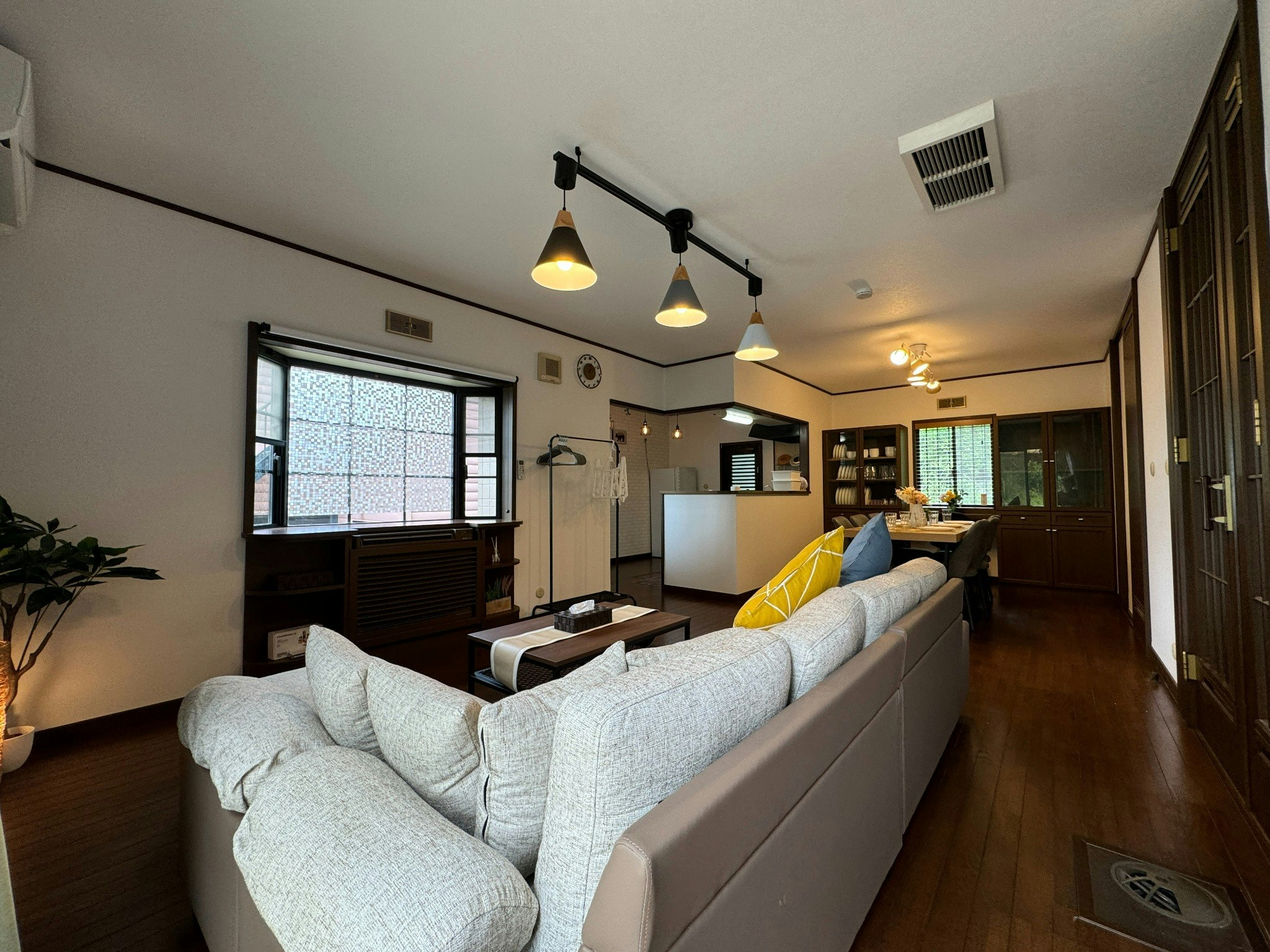 【New OPEN!】BBQ/ウッドデッキ/テントサウナ/最大13名宿泊可能/