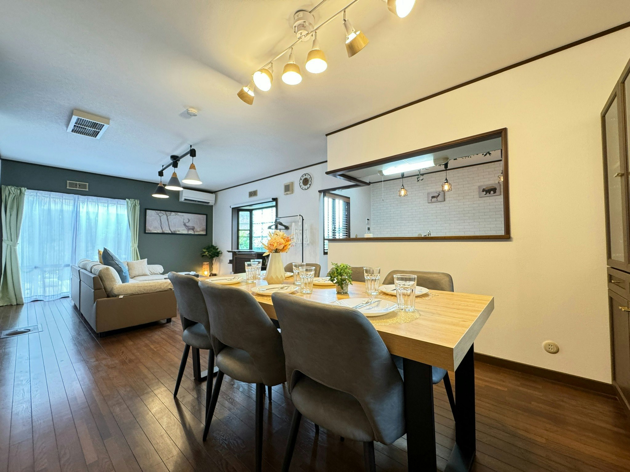 【New OPEN!】BBQ/ウッドデッキ/テントサウナ/最大13名宿泊可能/