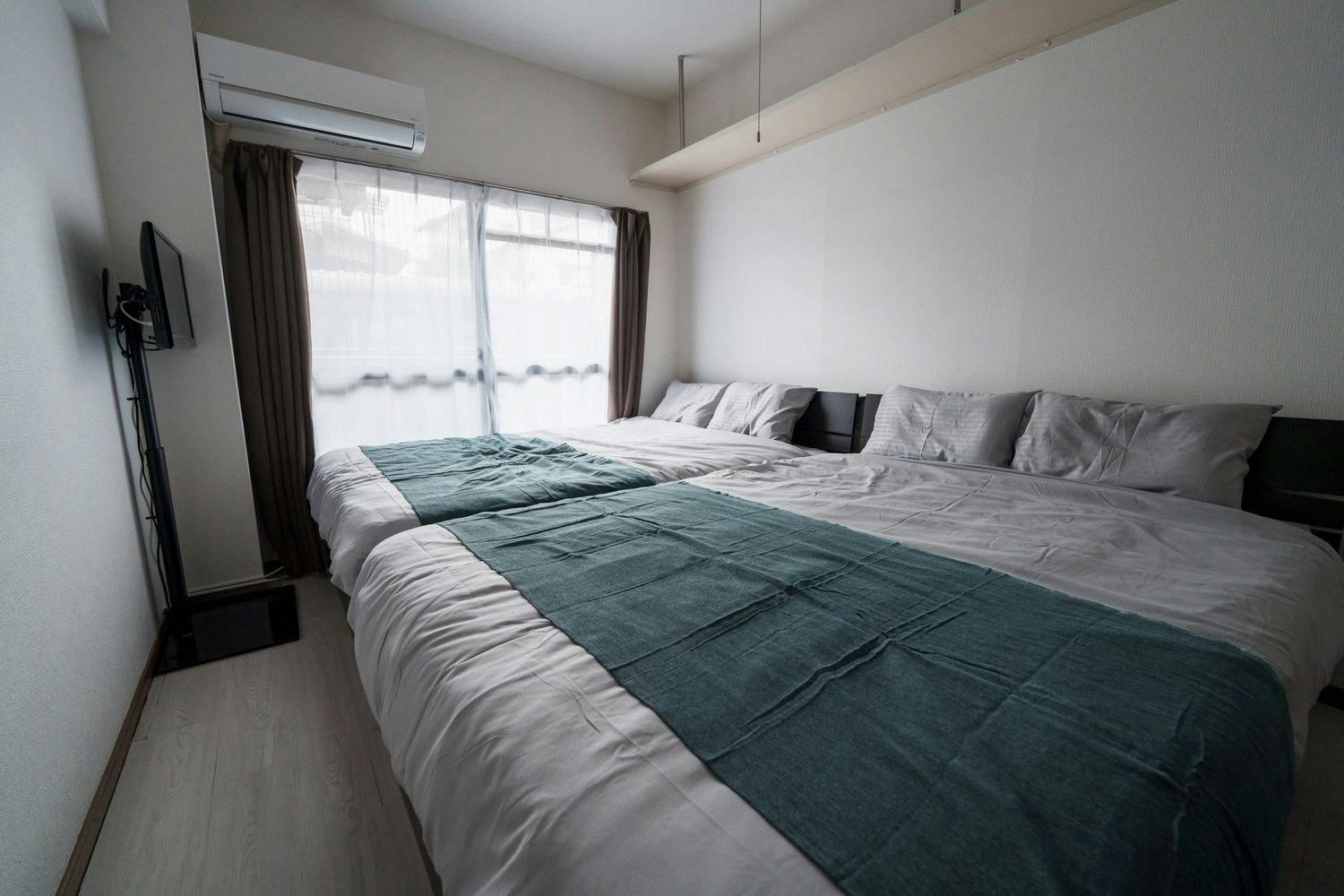 【2024年OPEN・Wi-Fi有】ダブルベッド2台/キッチン完備/家族旅行・長期滞在に最適/107