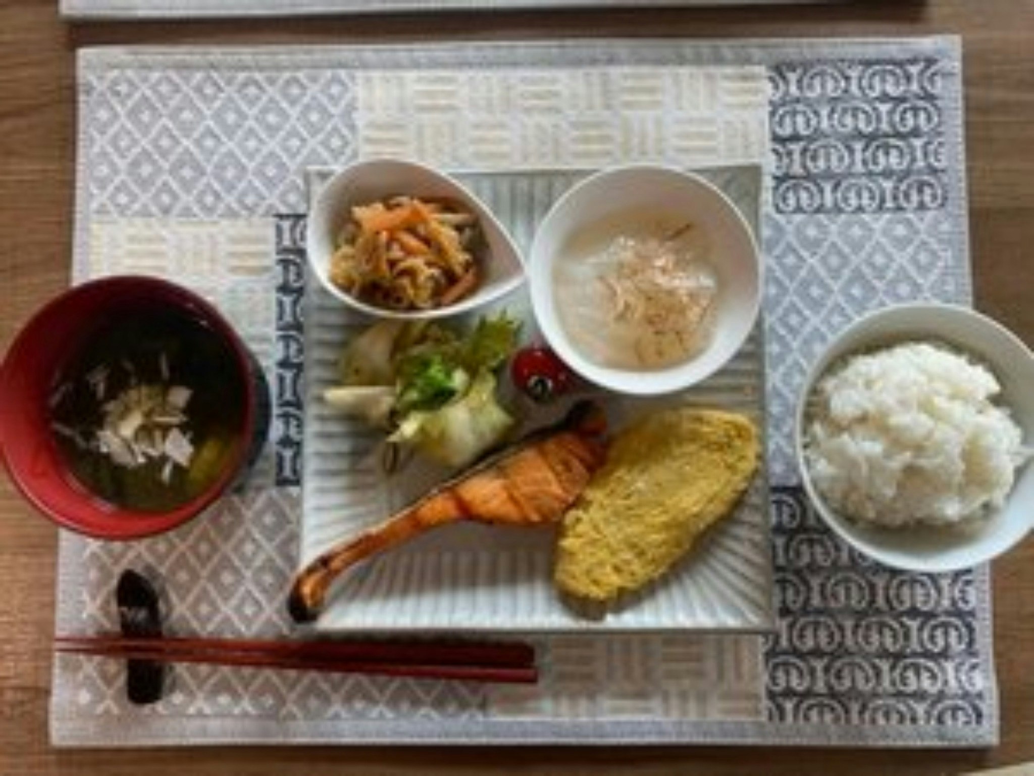 【禁煙】洋室ツイン・小上がりのお部屋【朝食+サウナ付き】身も心も完全リフレッシュプラン!