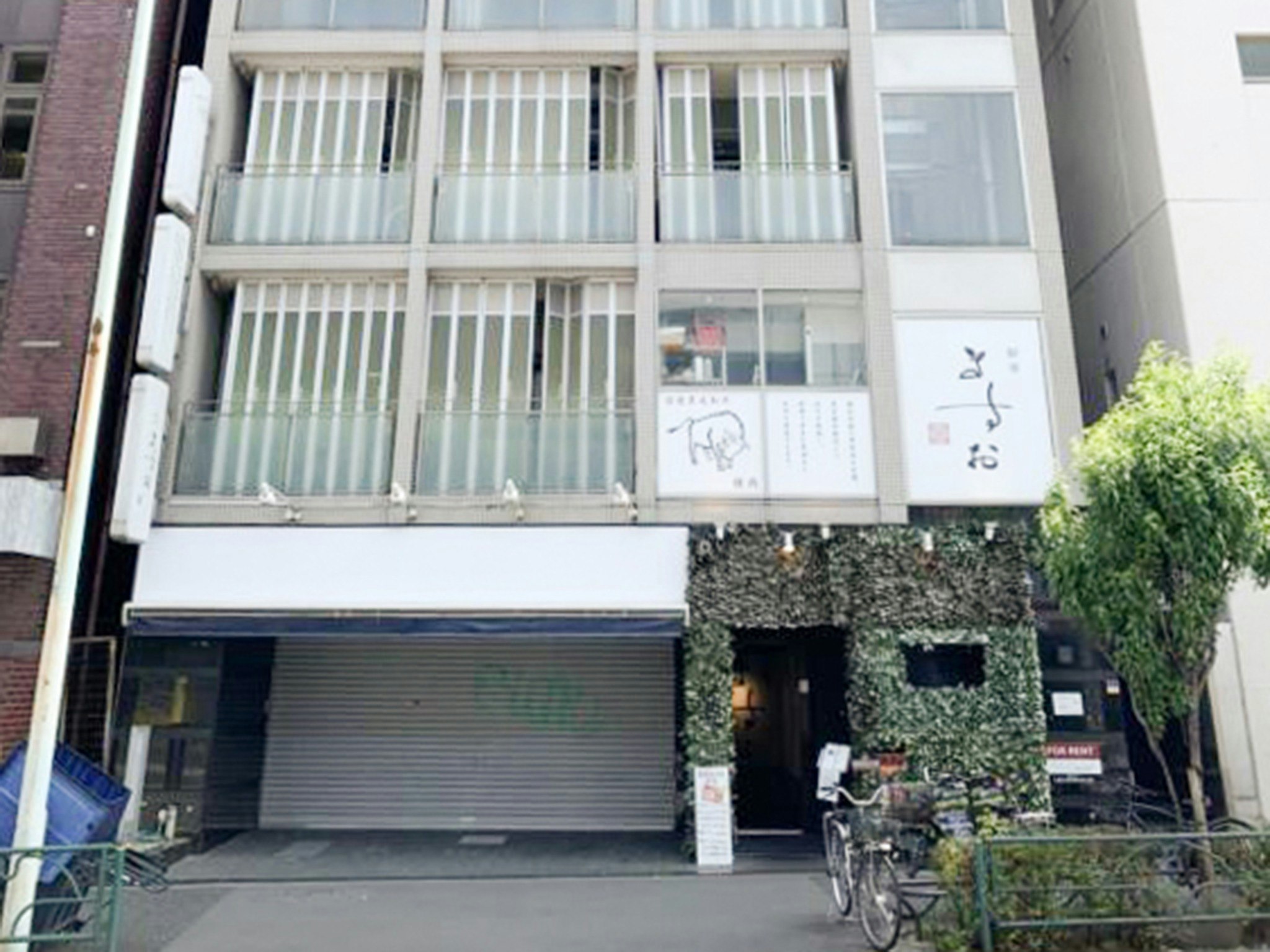 新宿歌舞伎町のど真ん中・3名様まで宿泊可・12階建てマンションのワンルーム貸切(独立型バストイレ付)