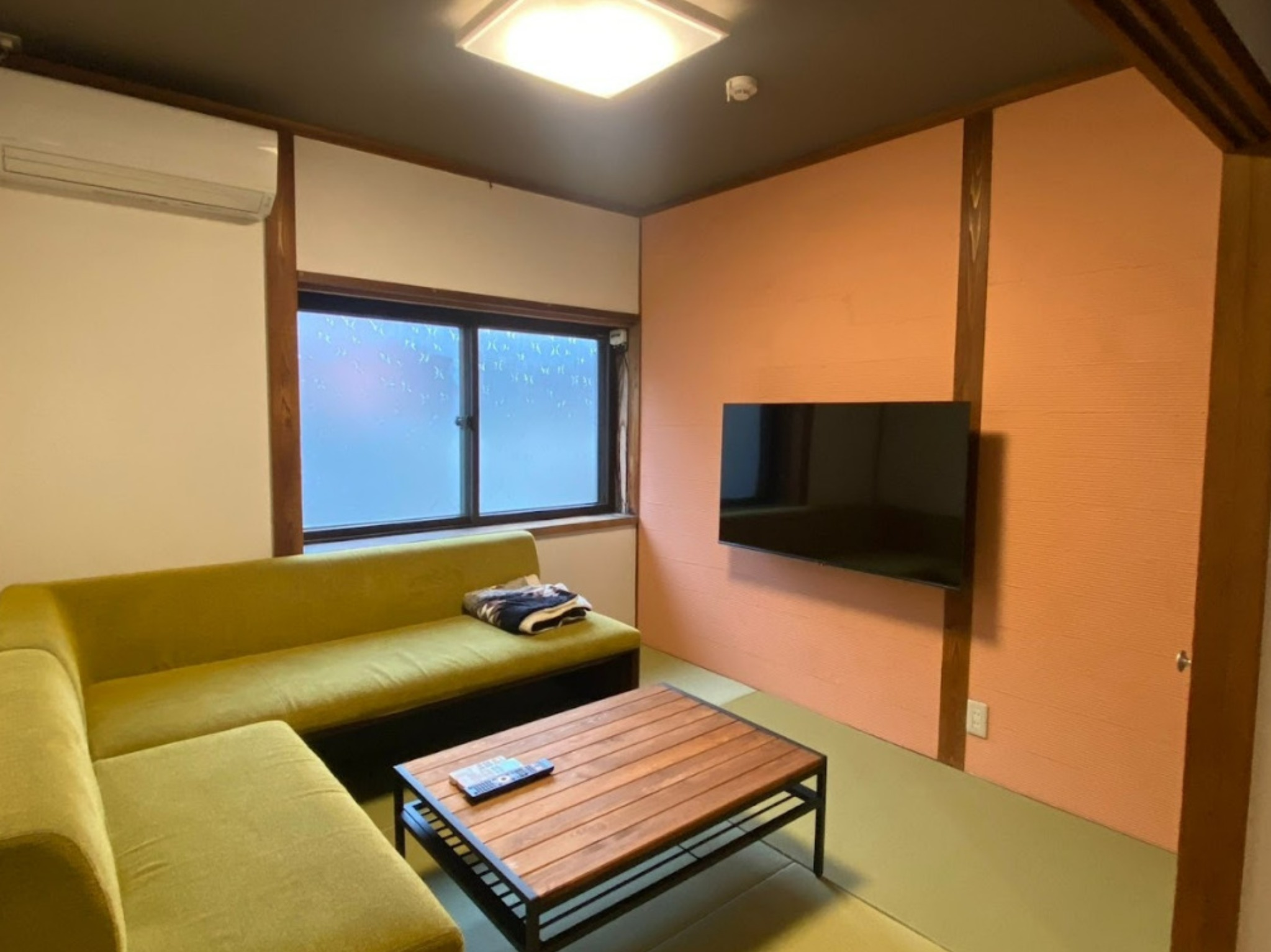 HH7「tot-an 古い小さなトタンの宿」