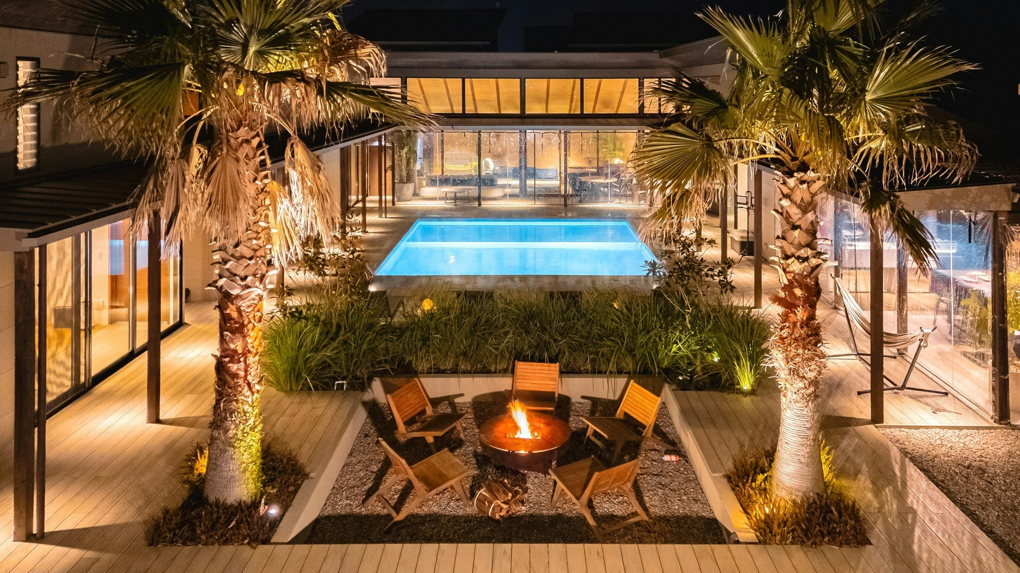 寝室3部屋完備【温水プール&専用サウナ&防風暖房付BBQ】完全貸切プライベートヴィラ