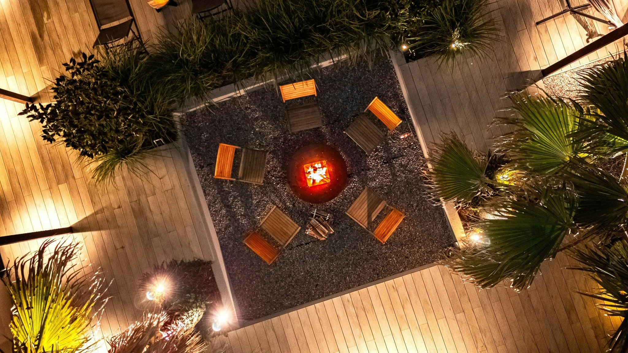 寝室3部屋完備【温水プール&専用サウナ&防風暖房付BBQ】完全貸切プライベートヴィラ