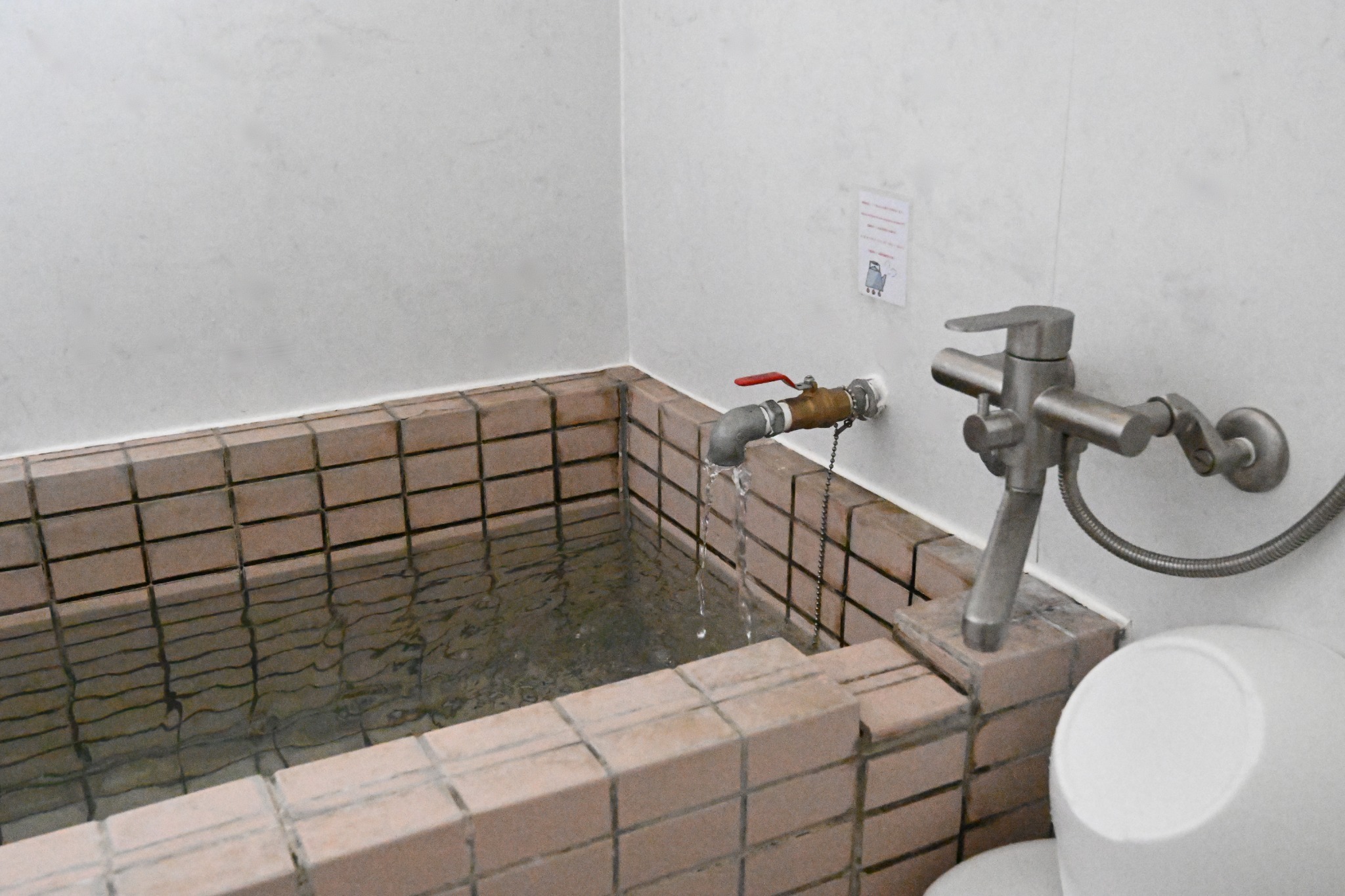 そよかぜハウス006 【天然温泉付きの一棟貸切】 ペットOK 駐車場2台有 最大10名 のnull