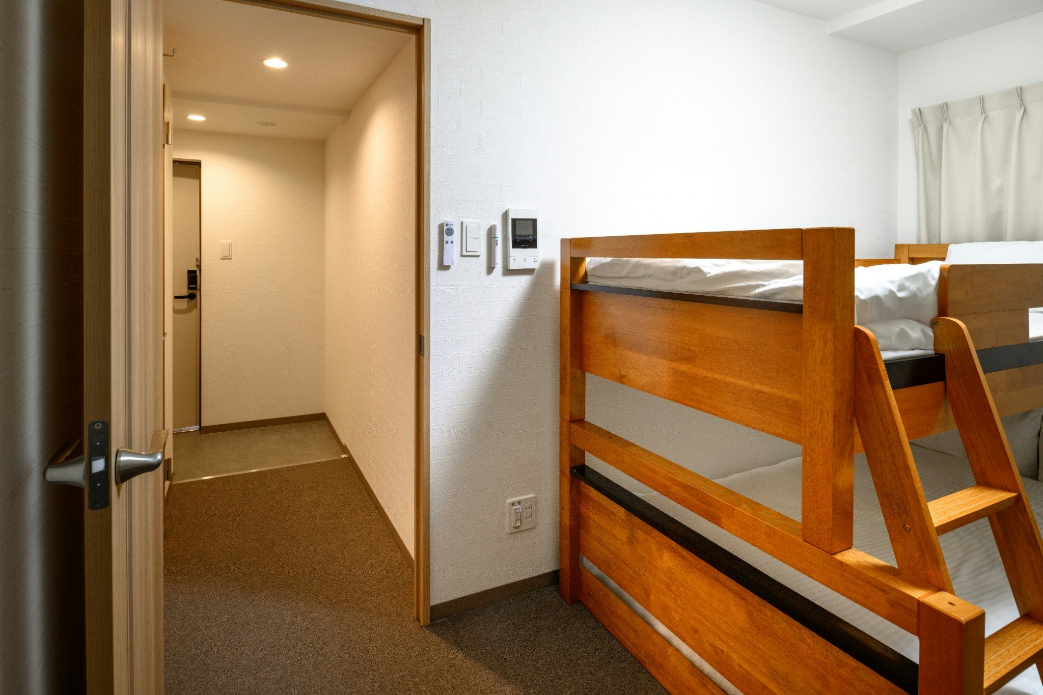 【RHSU-E】キッチン付きが嬉しい♪2段ベッドのお部屋でグループ滞在にも!