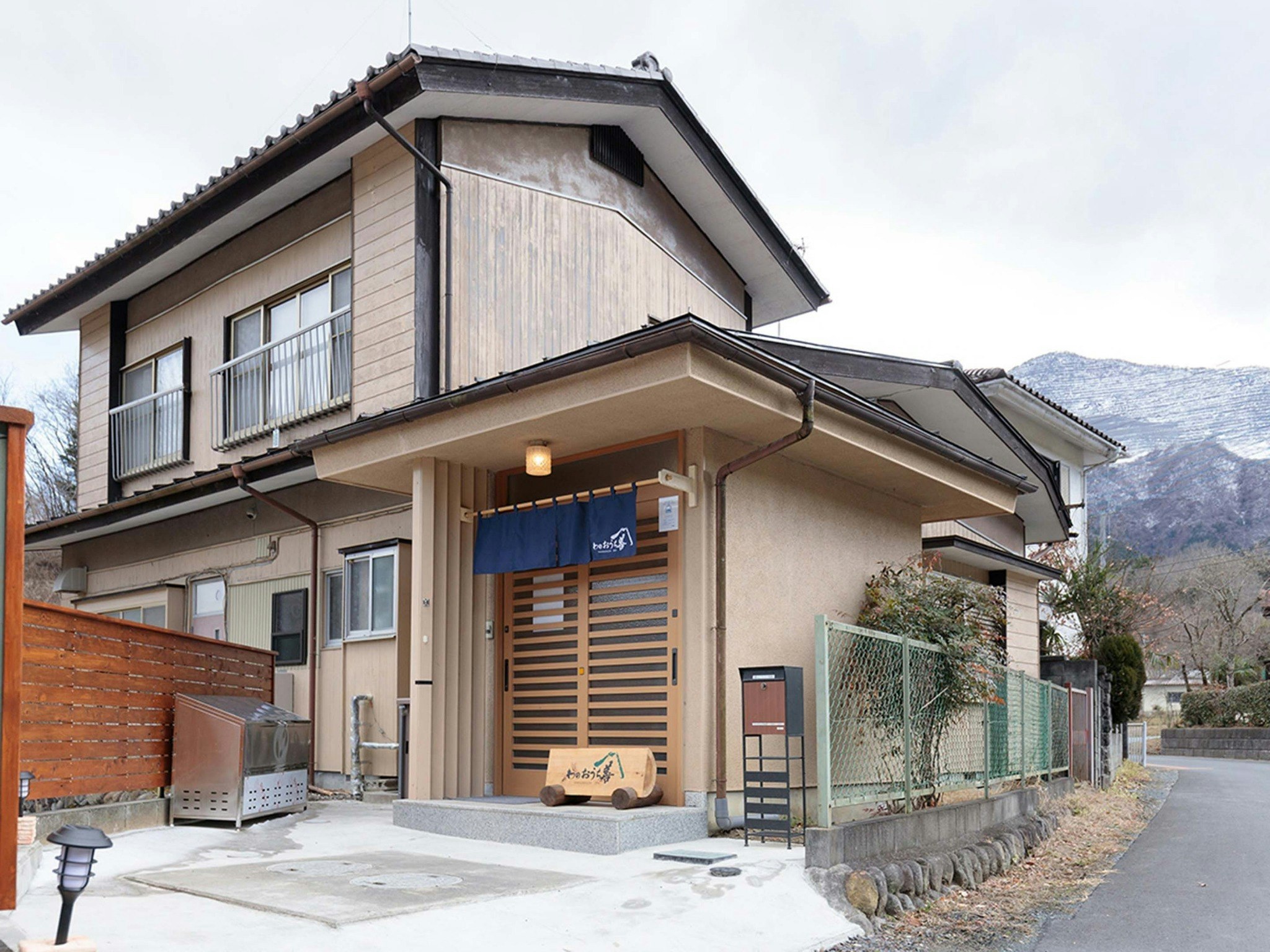 【禁煙】リノベーション済・懐かしい佇まいの日本家屋一棟貸し(最大6名様まで)