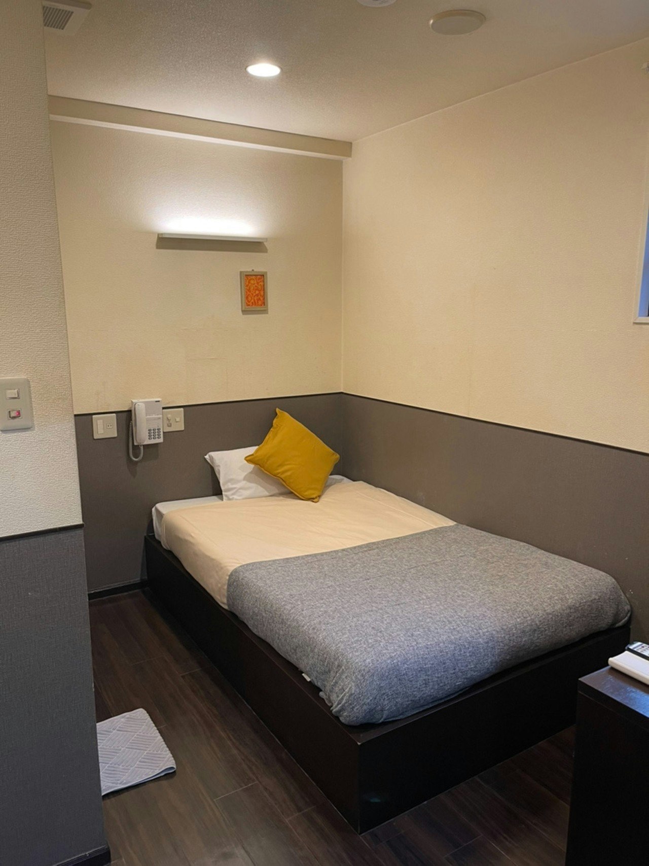 シングルベッド1台 2階喫煙