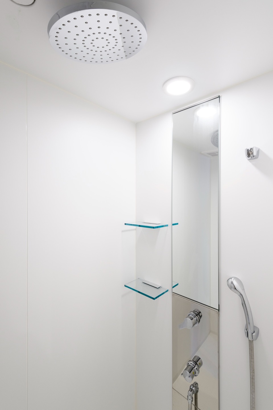 2階シャワールーム